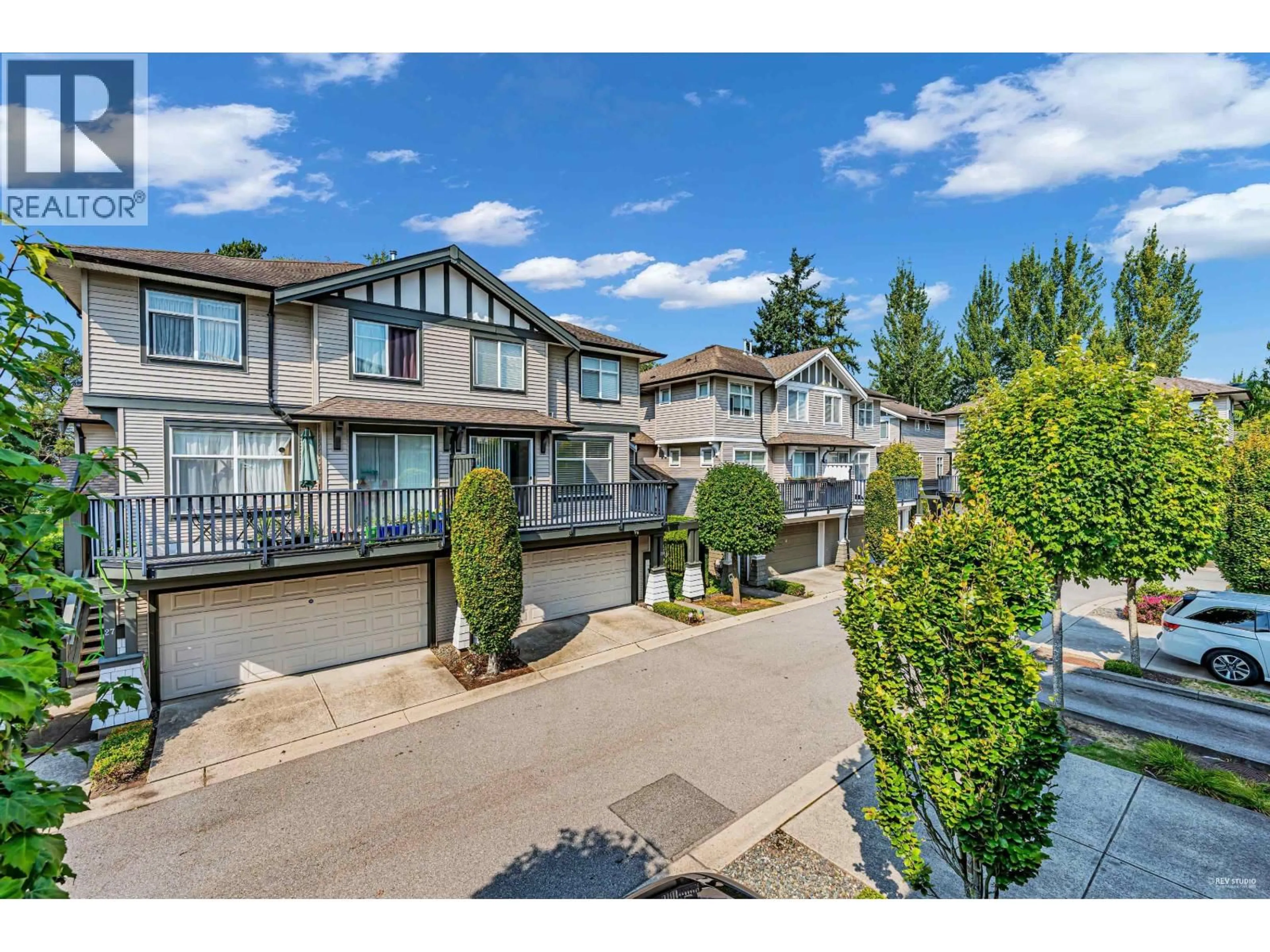 A pic from outside/outdoor area/front of a property/back of a property/a pic from drone, water/lake/river/ocean view for 29 - 9833 KEEFER AVENUE, Richmond British Columbia V6Y4M5