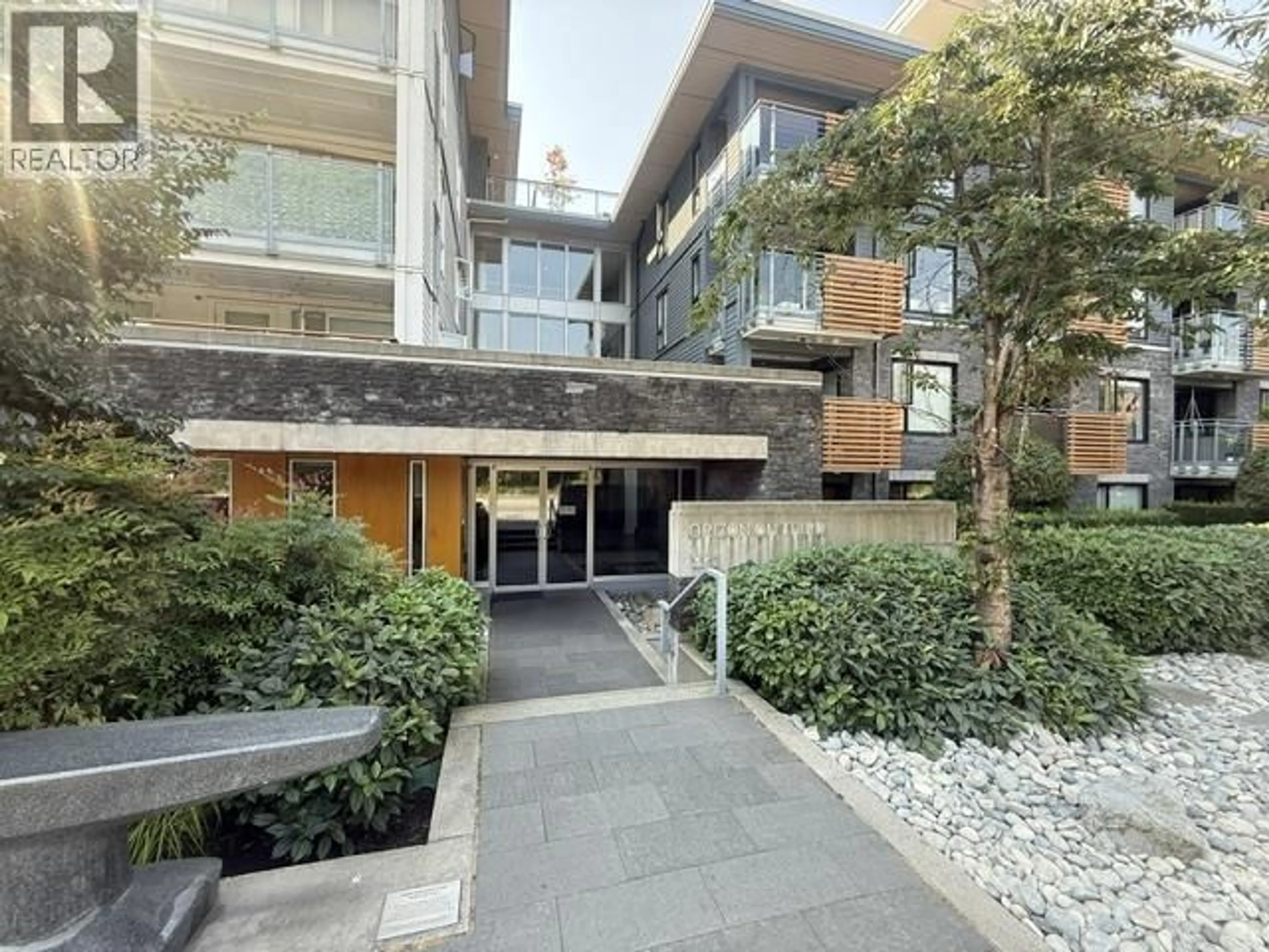 Unknown for 111 - 221 3RD STREET, North Vancouver British Columbia V7L0C1