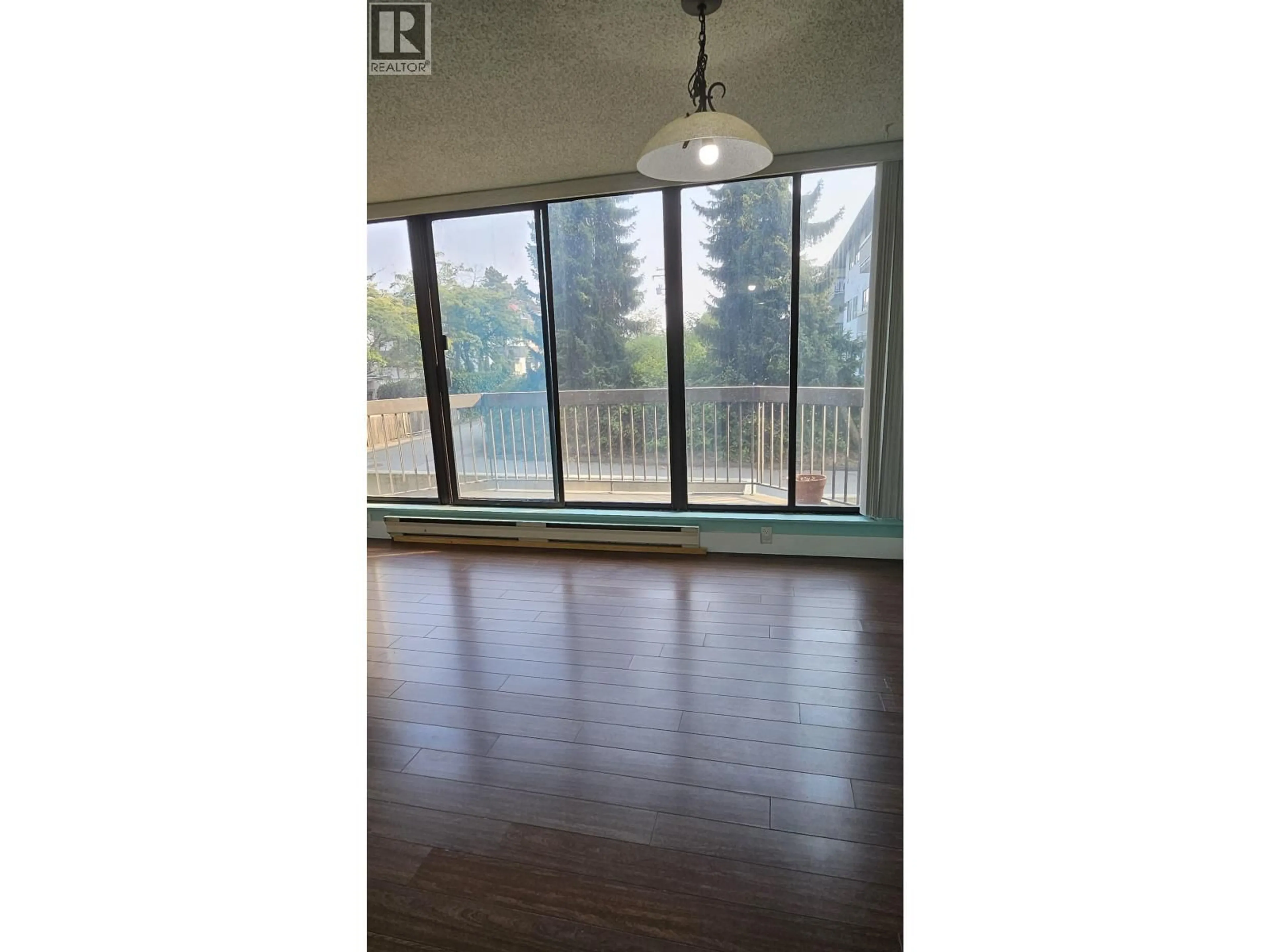A pic of a room for 203 - 6540 BURLINGTON AVENUE, Burnaby British Columbia V5H4G3