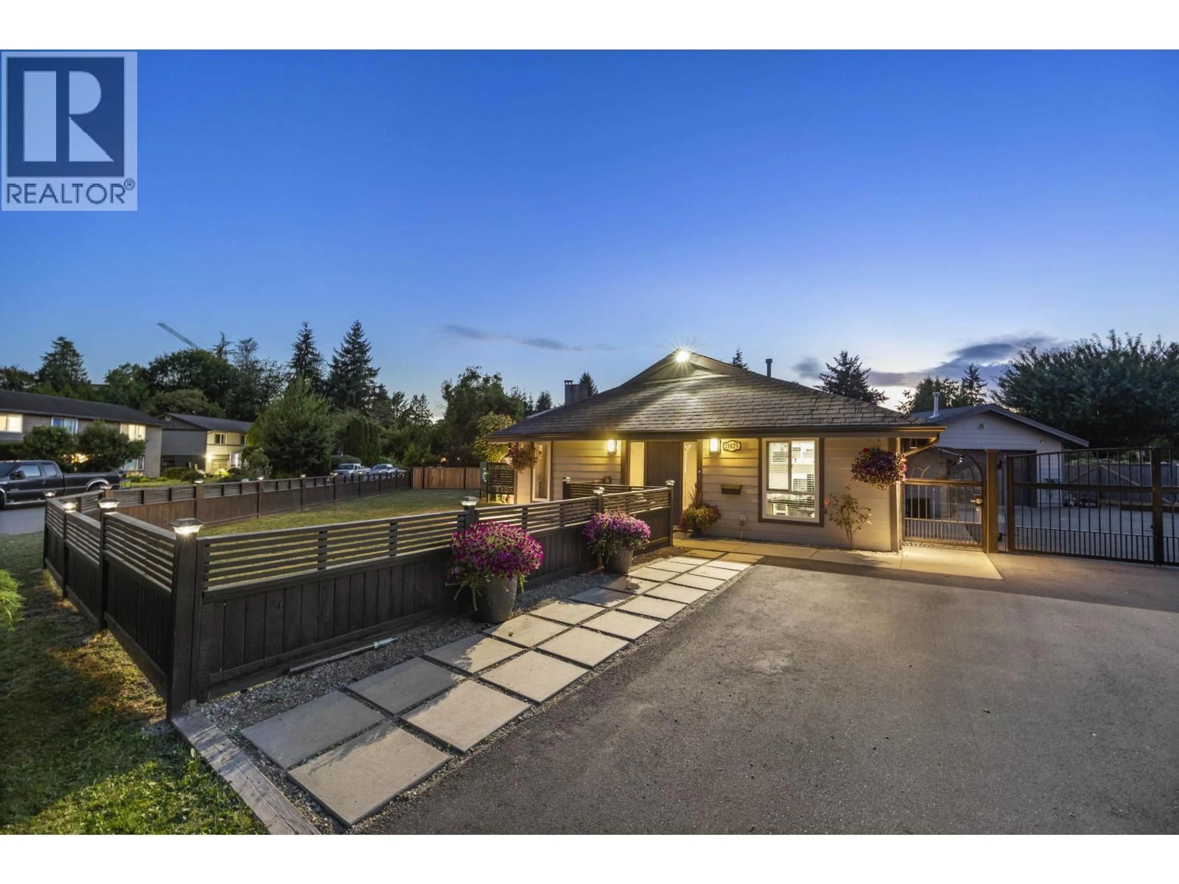 A pic from outside/outdoor area/front of a property/back of a property/a pic from drone, street for 21825 DOVER ROAD, Maple Ridge British Columbia V2X7V6
