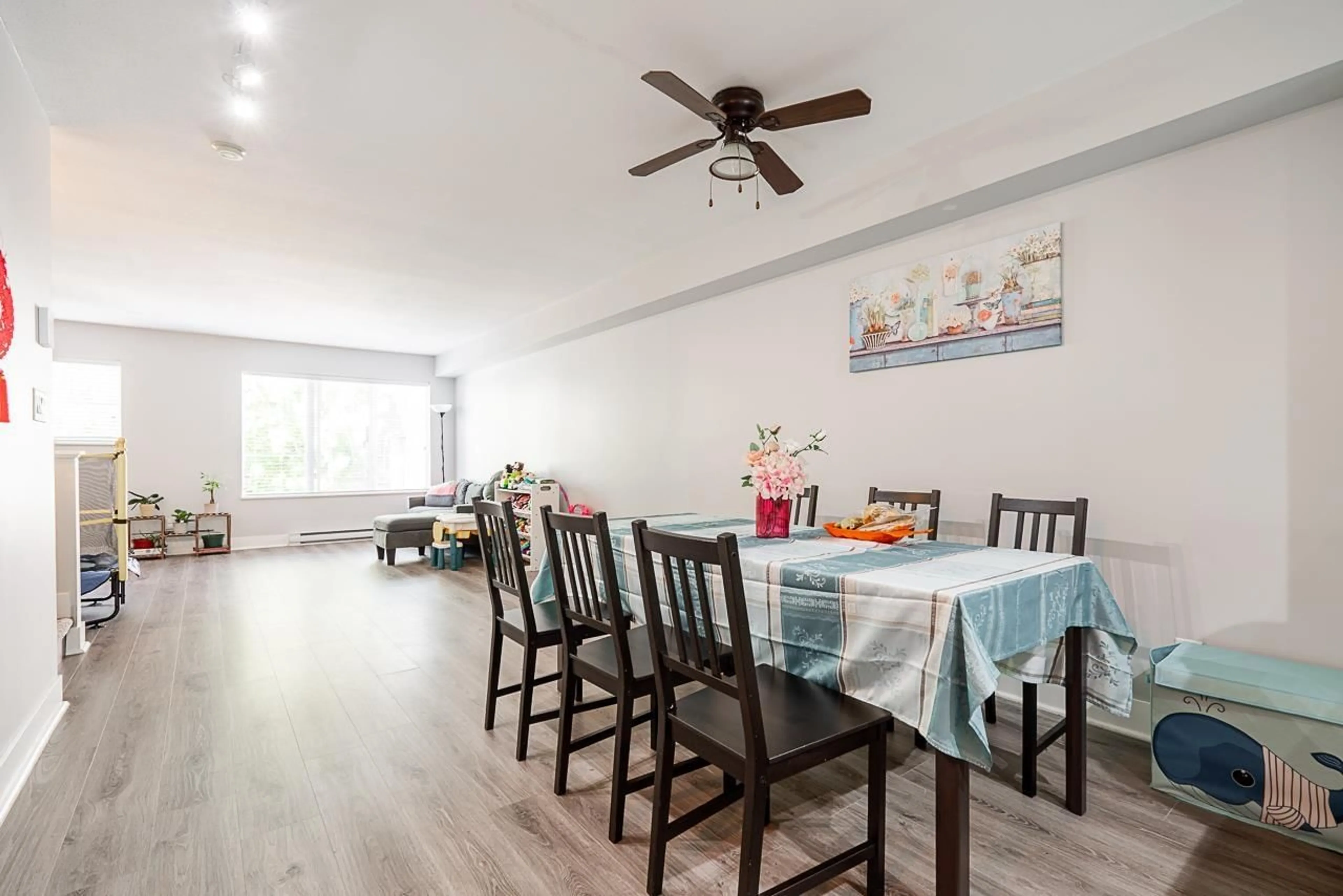 Dining room, wood/laminate floor for 54 - 15175 62A, Surrey British Columbia V3S1X1
