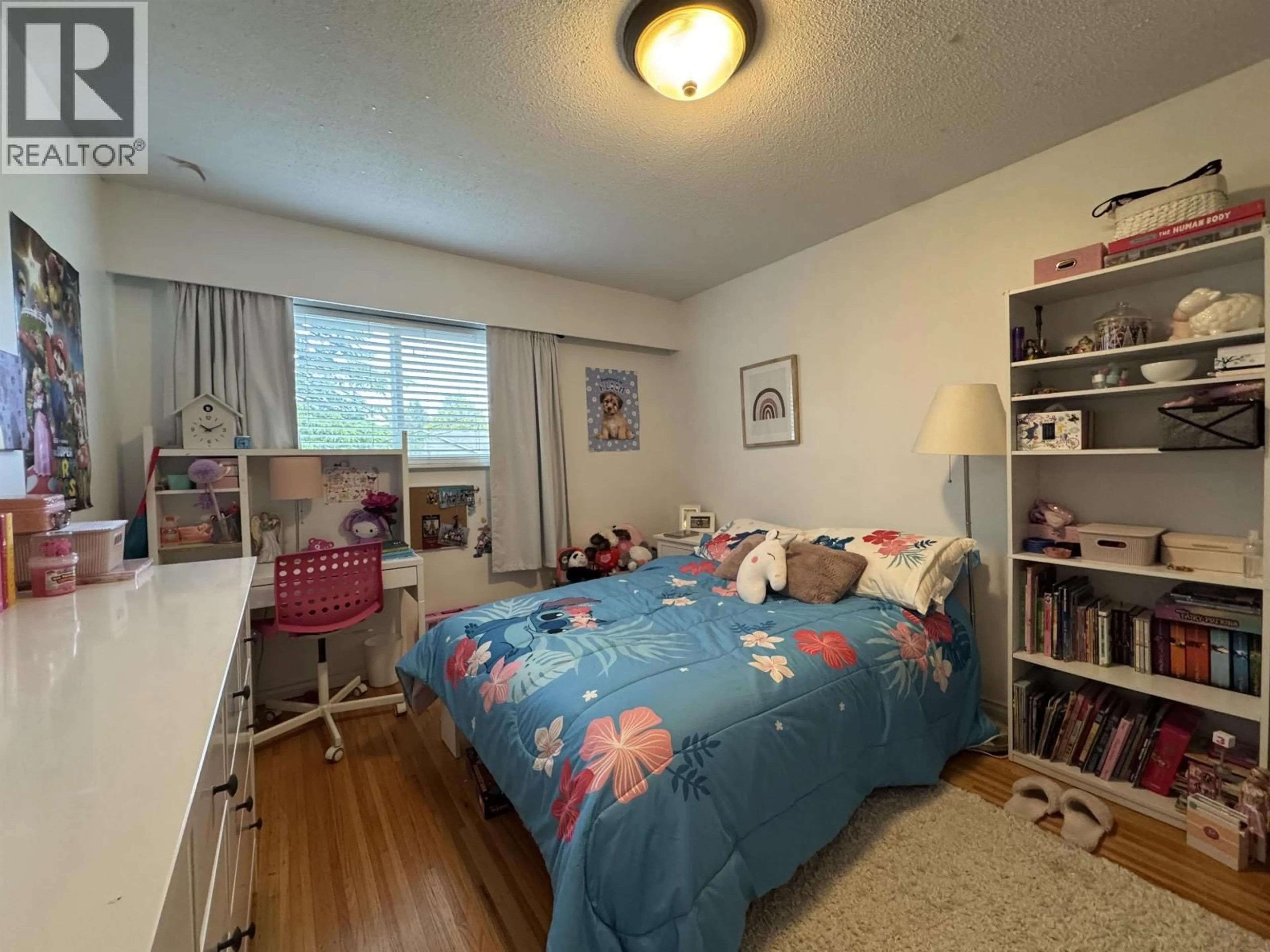A pic of a room for 1345 53A STREET, Delta British Columbia V4M3E8