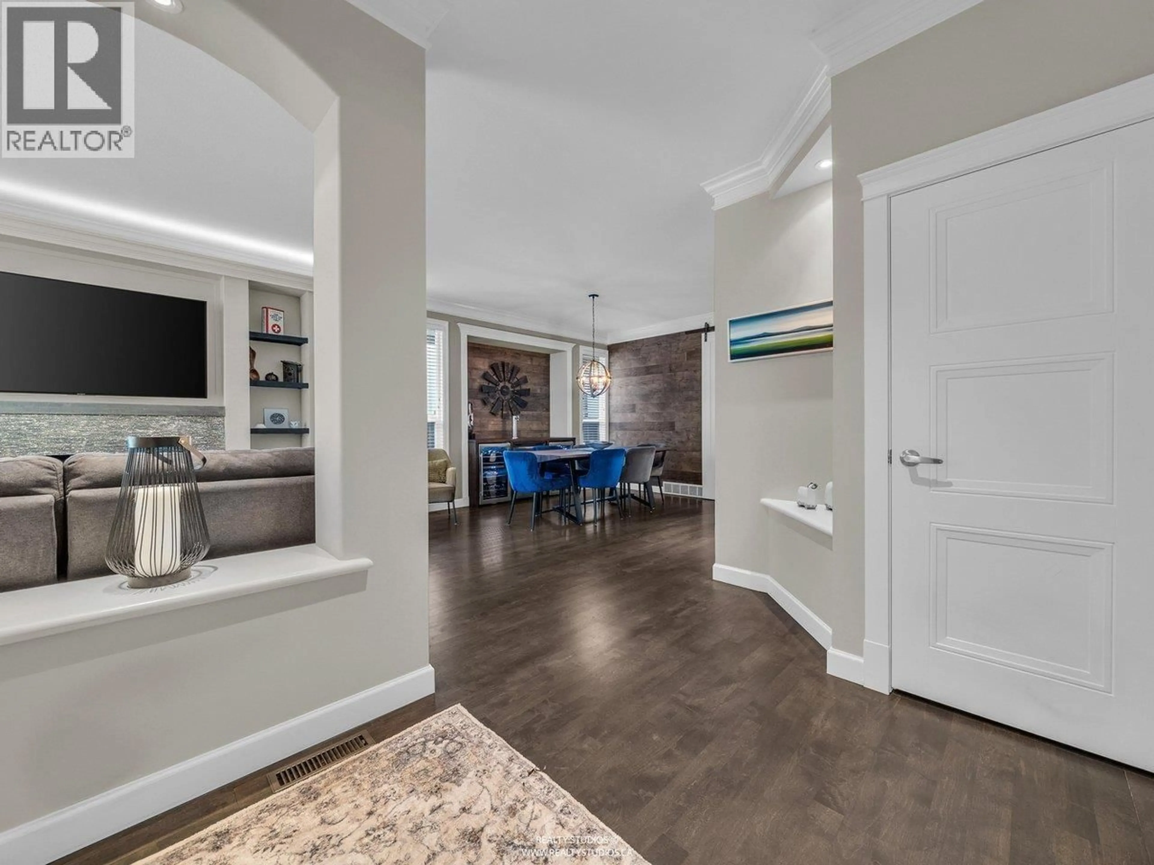 Open concept kitchen, ceramic/tile floor for 20498 122B AVENUE, Maple Ridge British Columbia V2X1B6