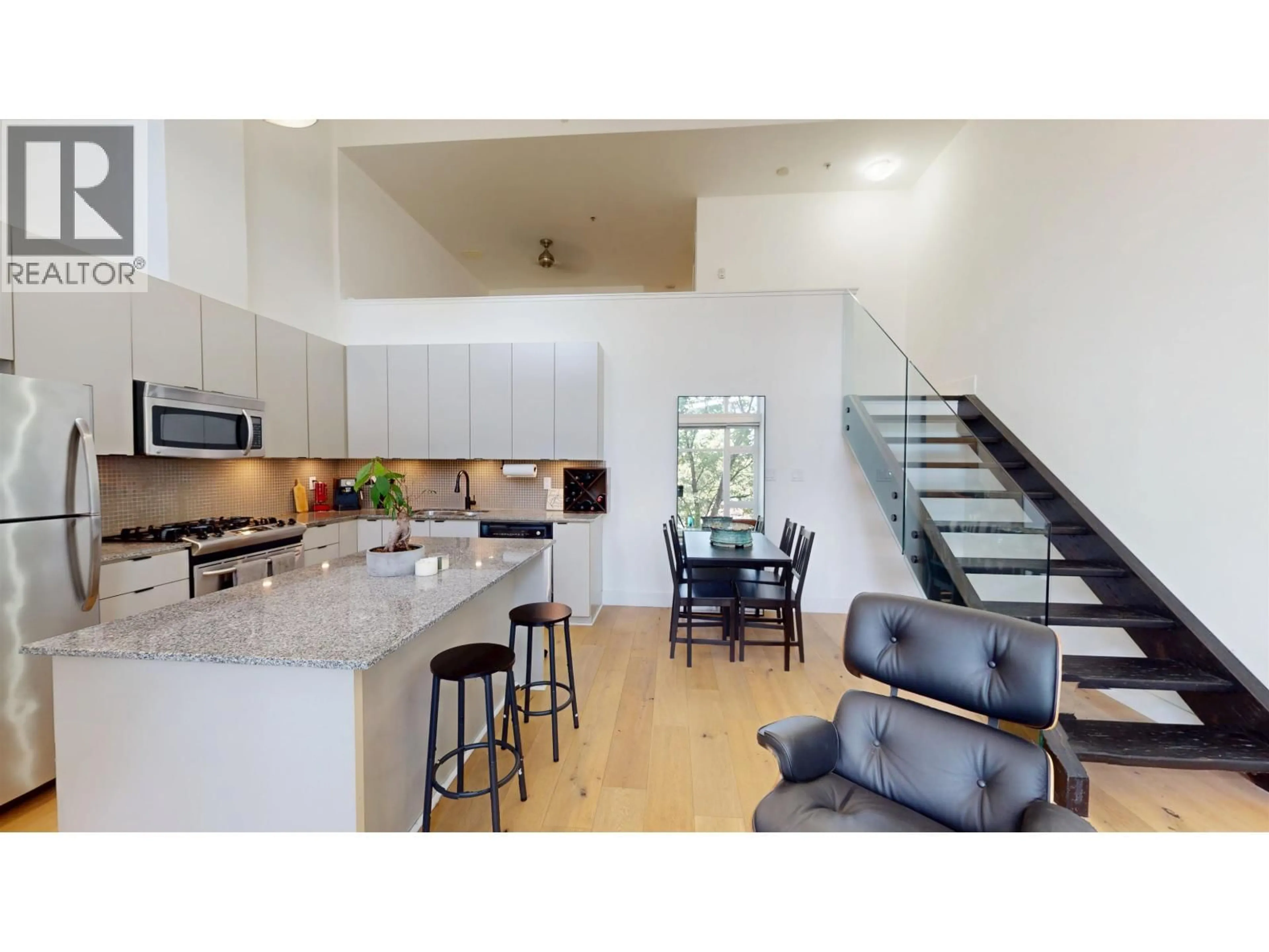 Open concept kitchen, unknown for 2727 SOPHIA STREET, Vancouver British Columbia V5T3L1
