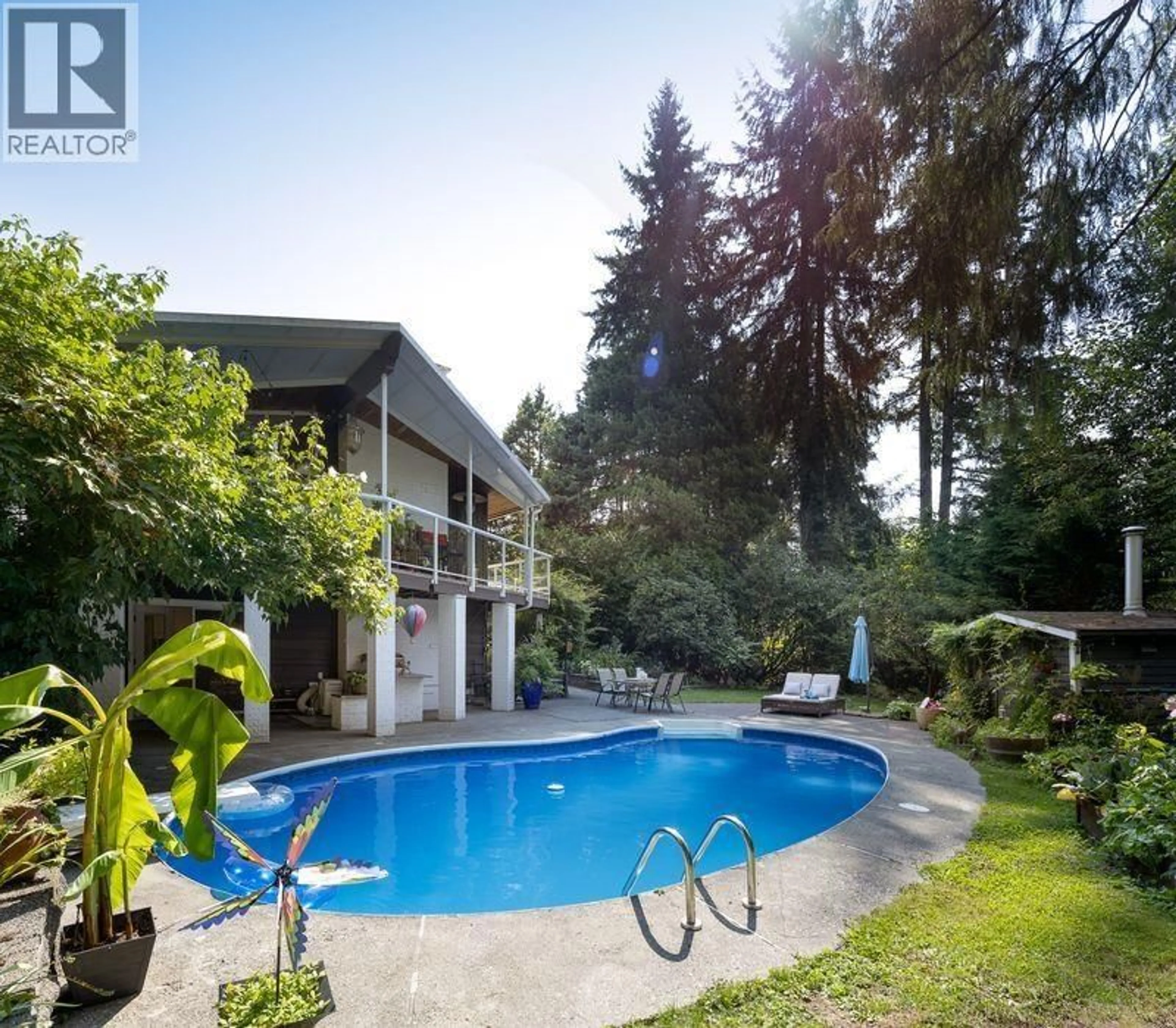 Pool for 1613 LINCOLN AVENUE, Port Coquitlam British Columbia V3B2J5
