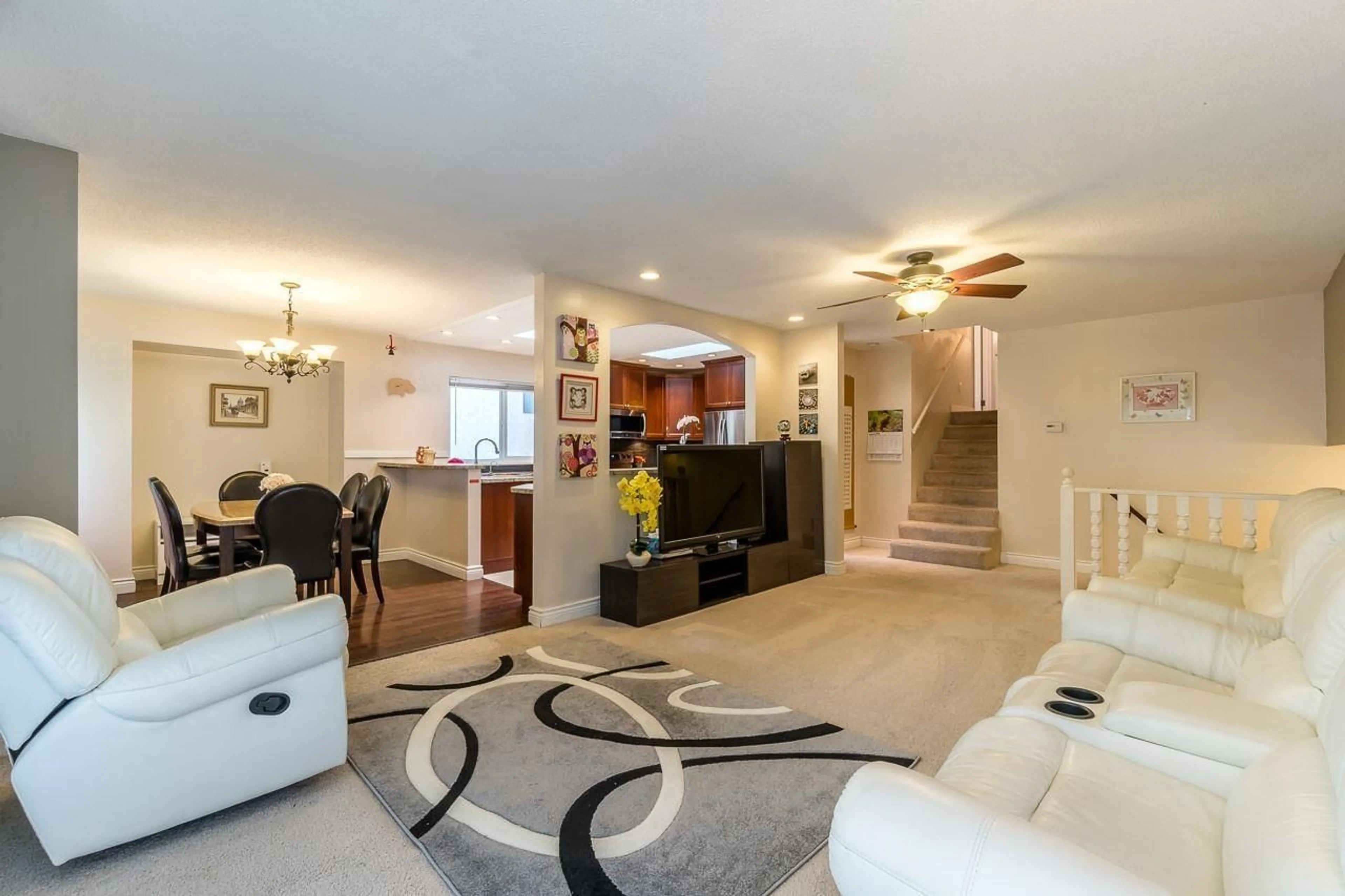 Living room with furniture, unknown for 14928 93A, Surrey British Columbia V3R7A9