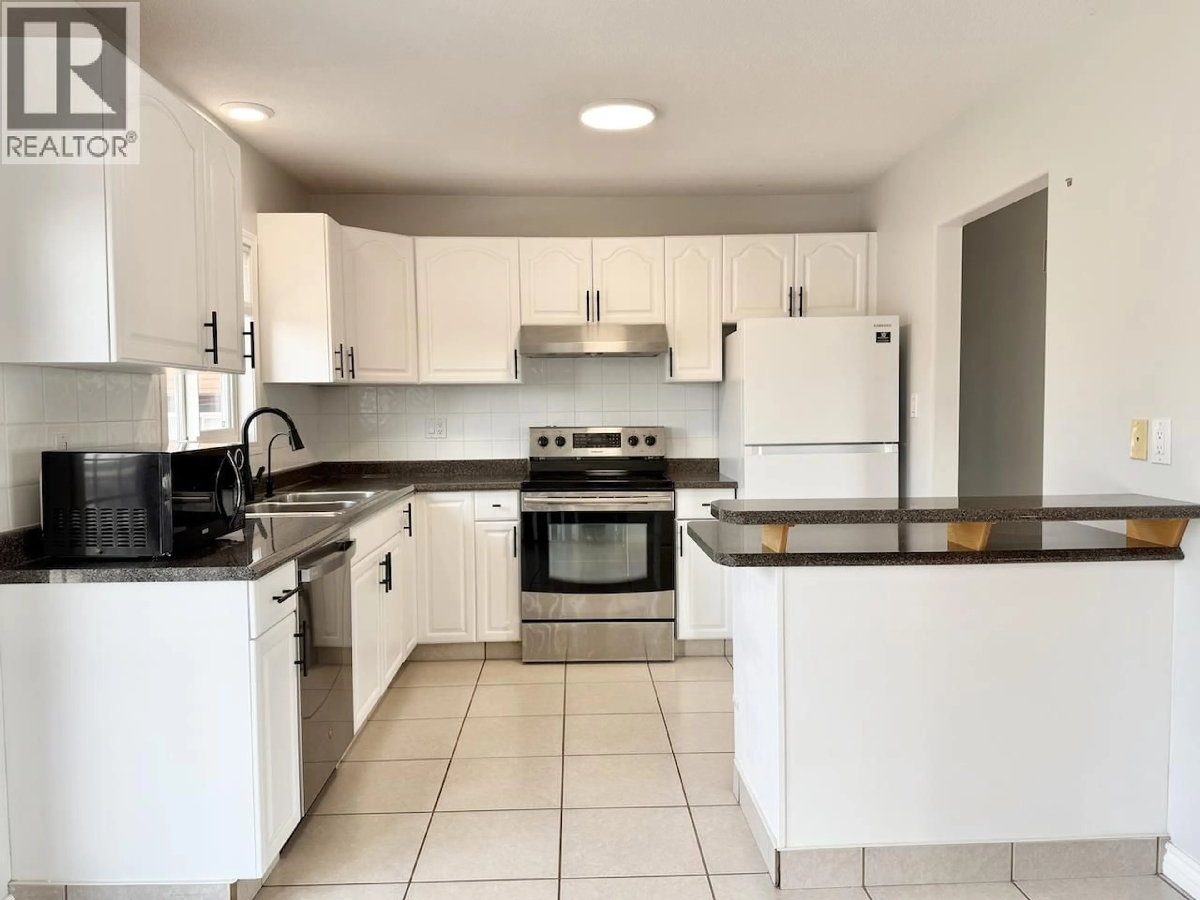 Standard kitchen, ceramic/tile floor for 89 CLIFFORD STREET, Kitimat British Columbia V8C1B5