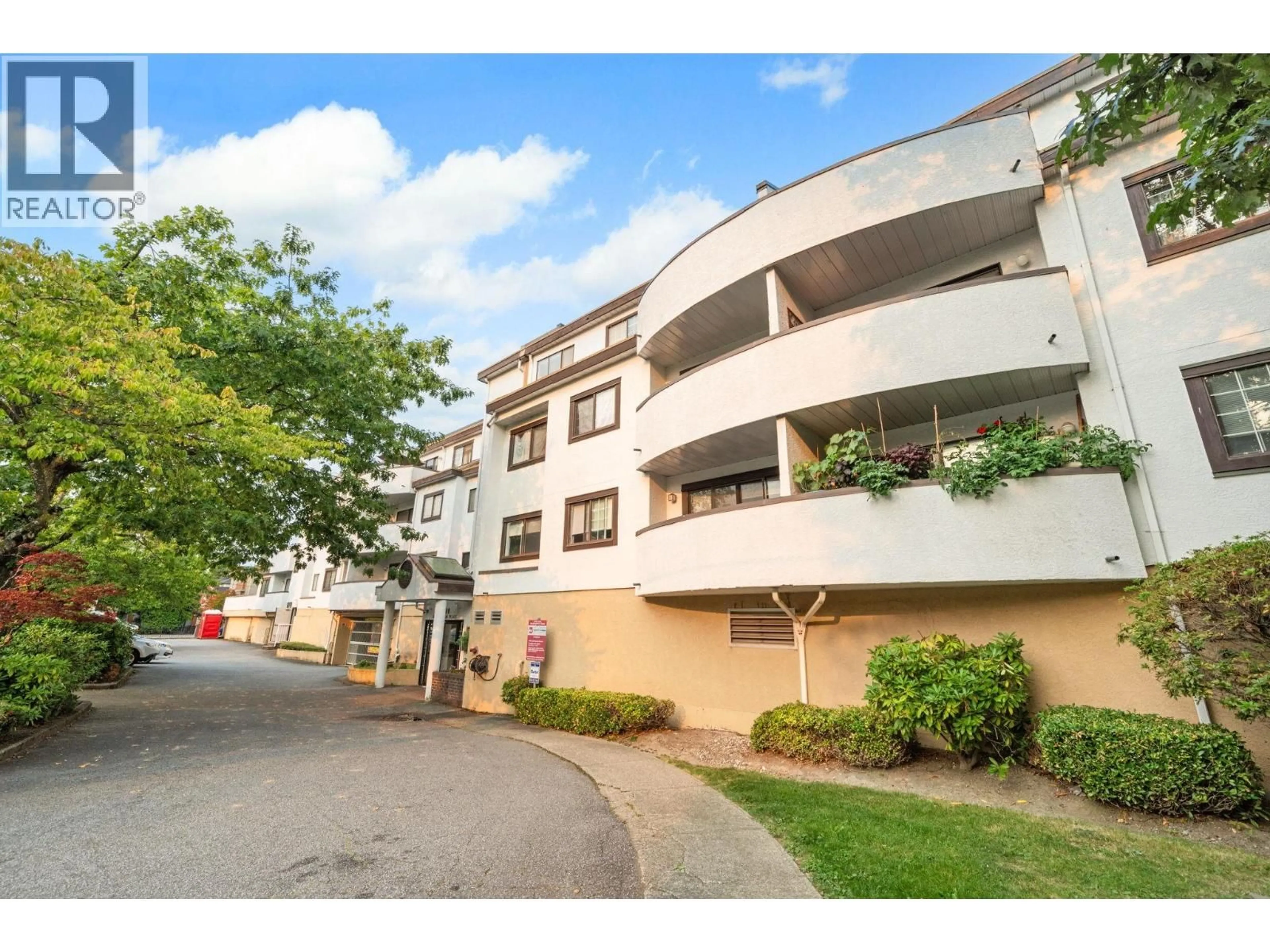 A pic from outside/outdoor area/front of a property/back of a property/a pic from drone, street for 330 - 7480 ST. ALBANS ROAD, Richmond British Columbia V6Y2K6