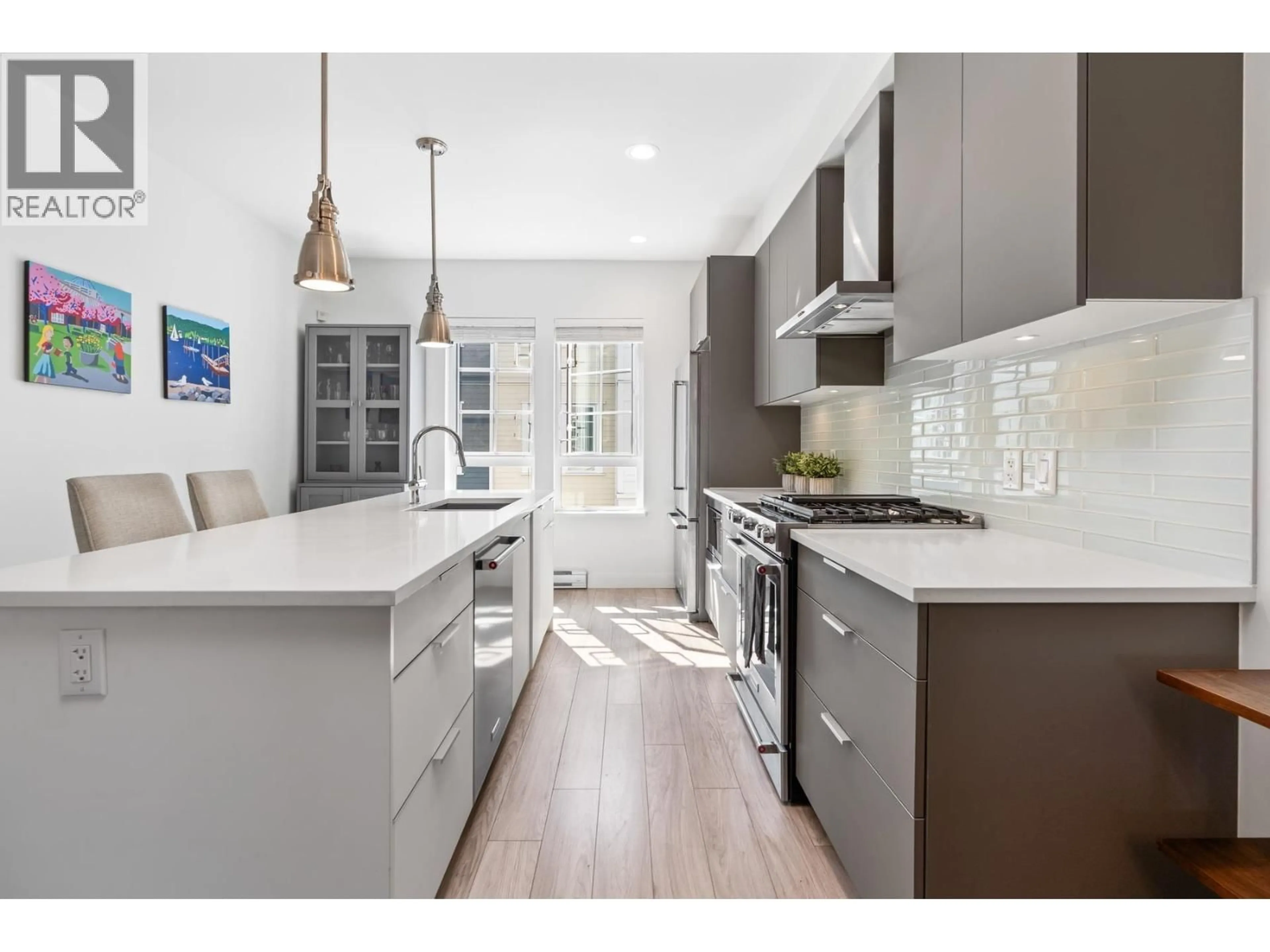 Open concept kitchen, unknown for 2139 SPRING STREET, Port Moody British Columbia V3H0J5