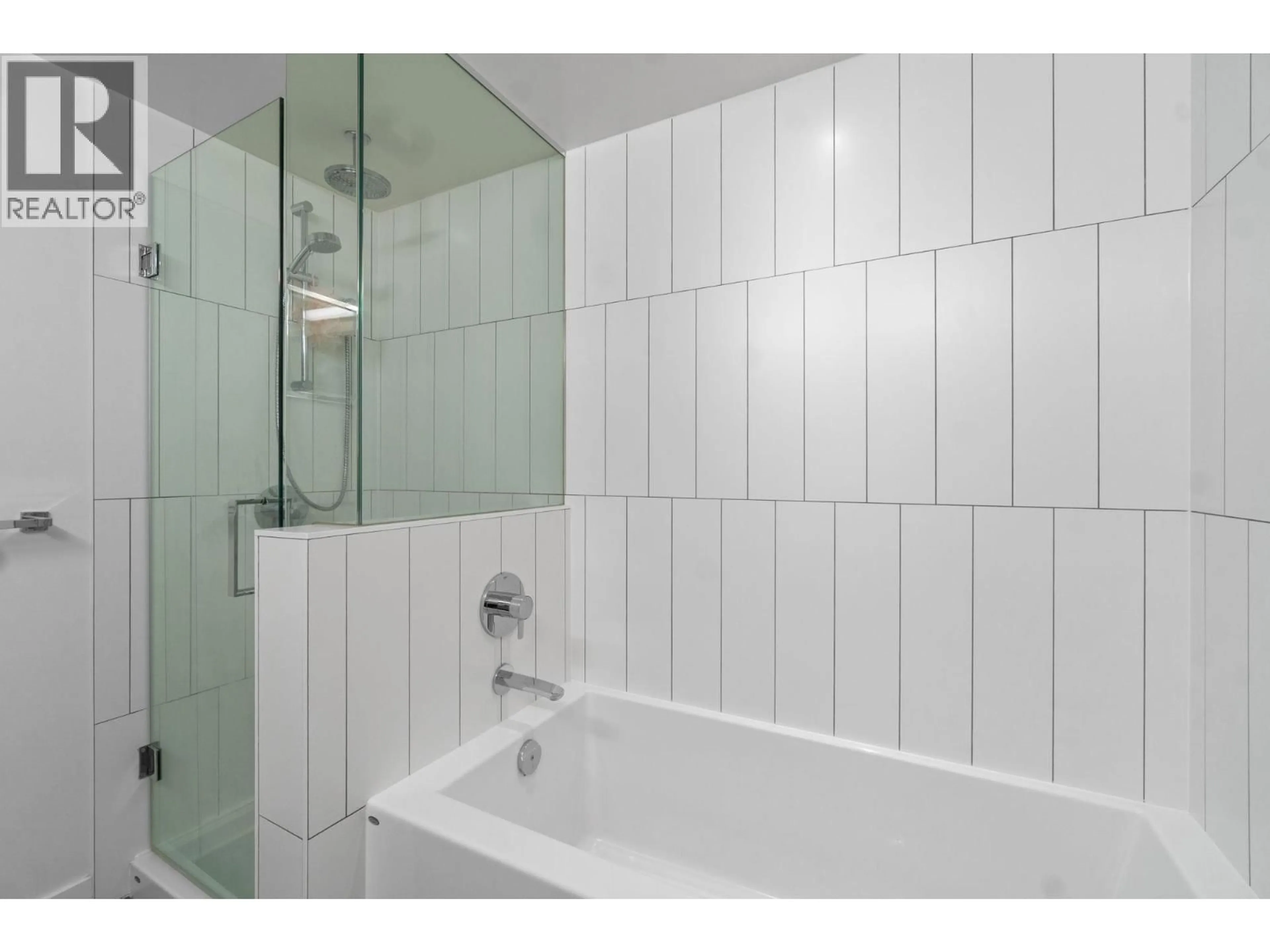 Standard bathroom, ceramic/tile floor for 805 - 209 EAST 7TH AVENUE, Vancouver British Columbia V5T0H3