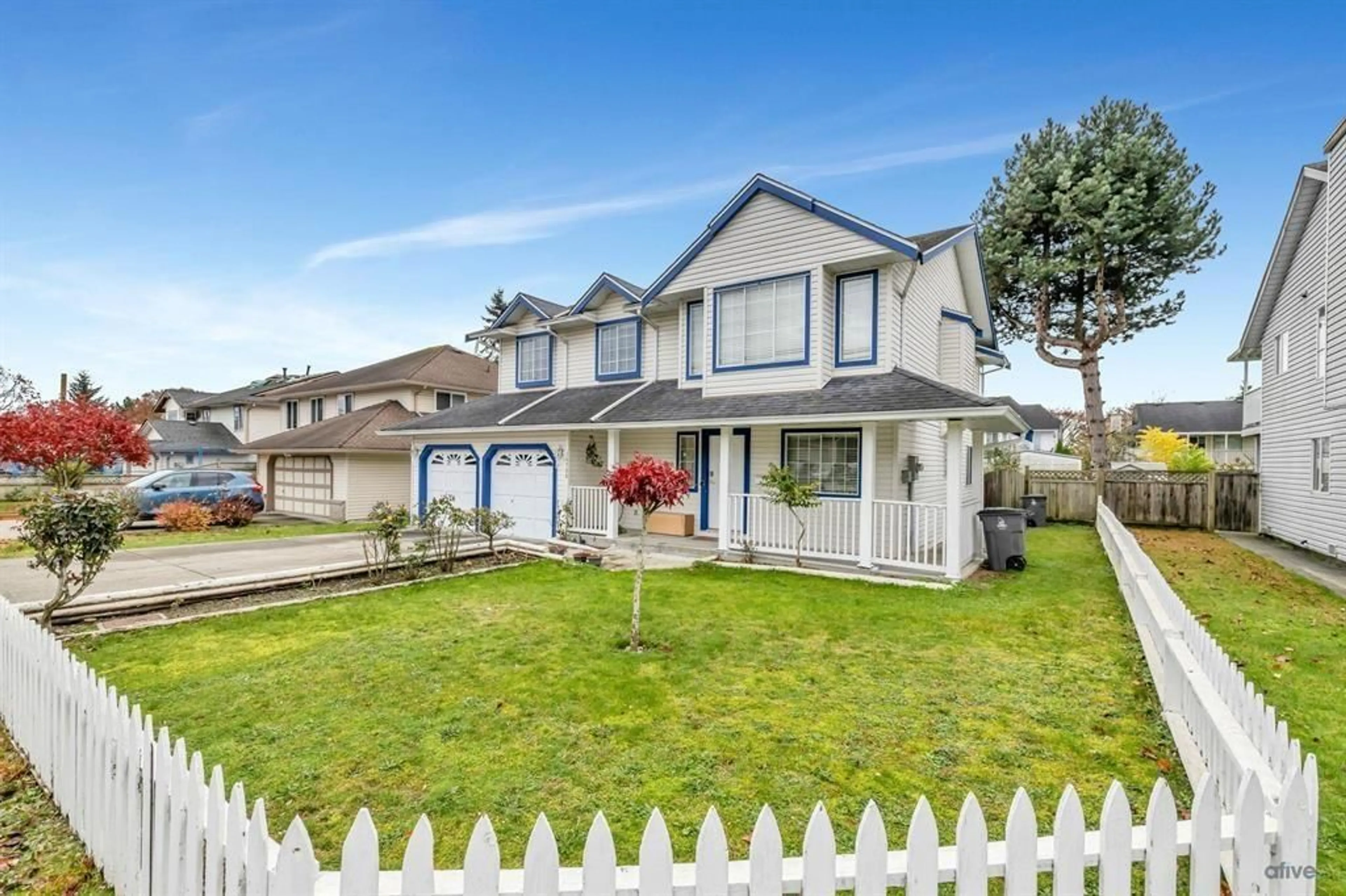 Home with vinyl exterior material, street for 15756 82, Surrey British Columbia V4N0R7