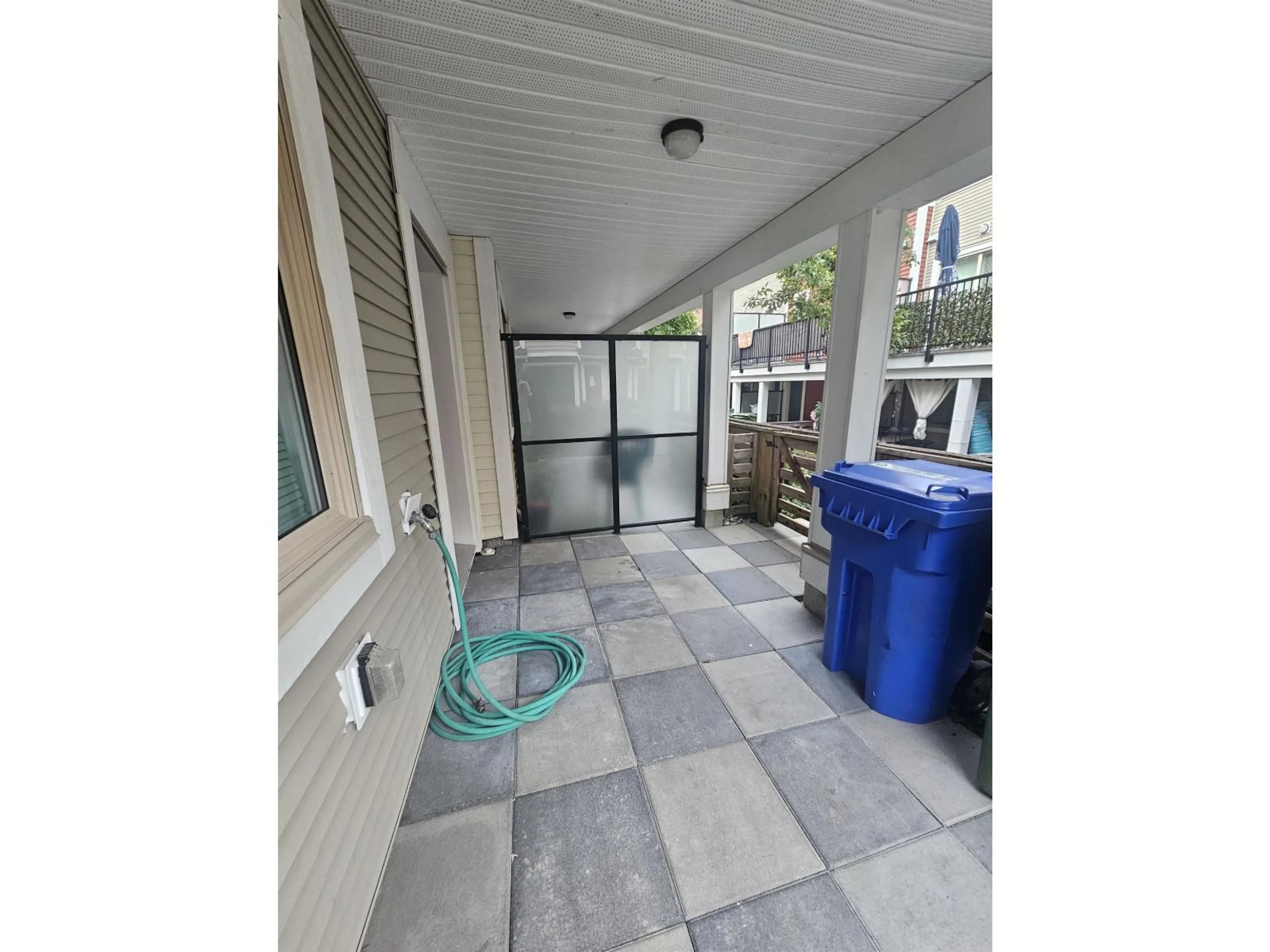Patio, street for 122 - 32633 SIMON, Abbotsford British Columbia V2T0G9