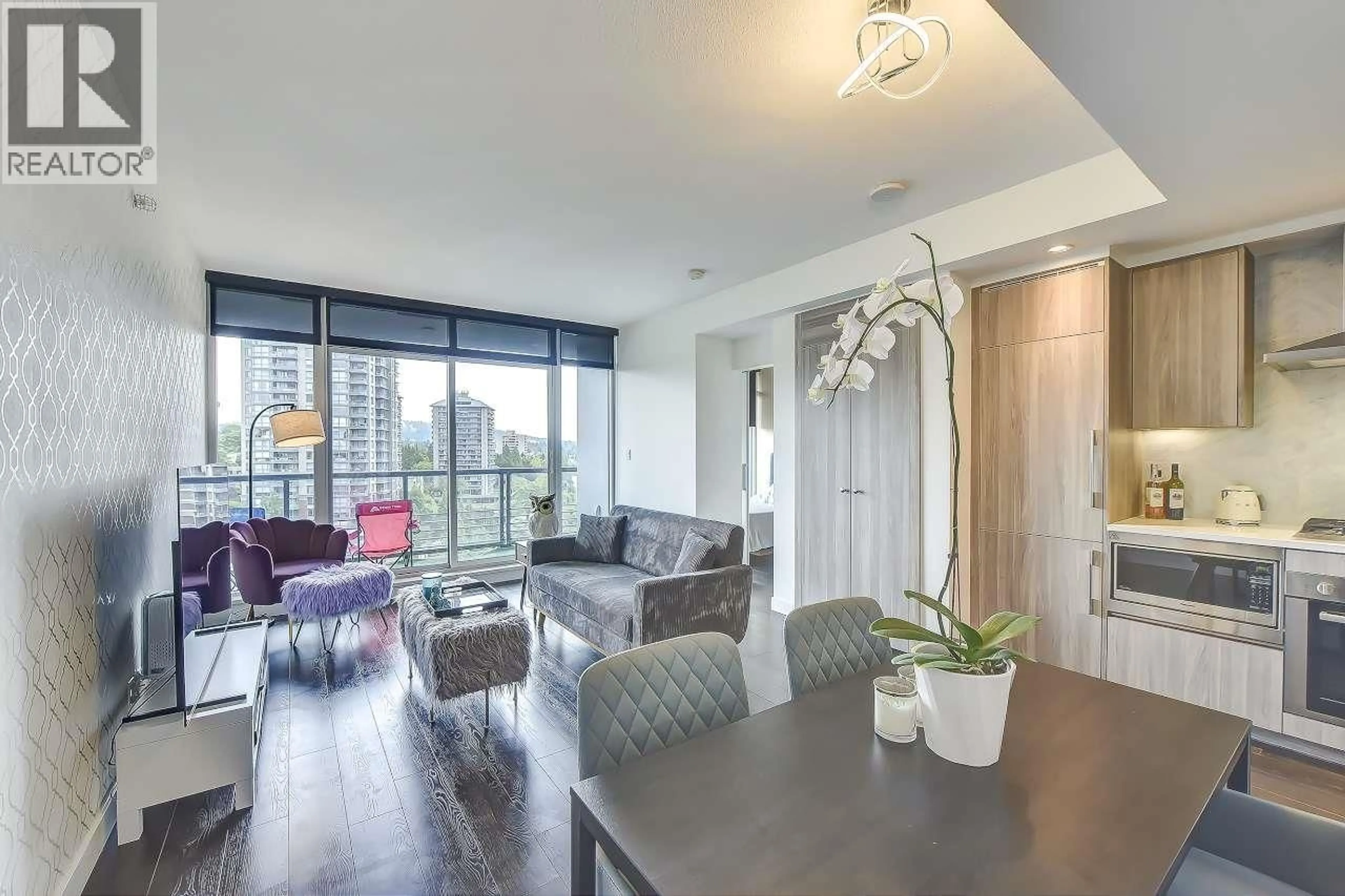 Living room with furniture, unknown for 1010 - 4730 LOUGHEED HIGHWAY, Burnaby British Columbia V5C0M9