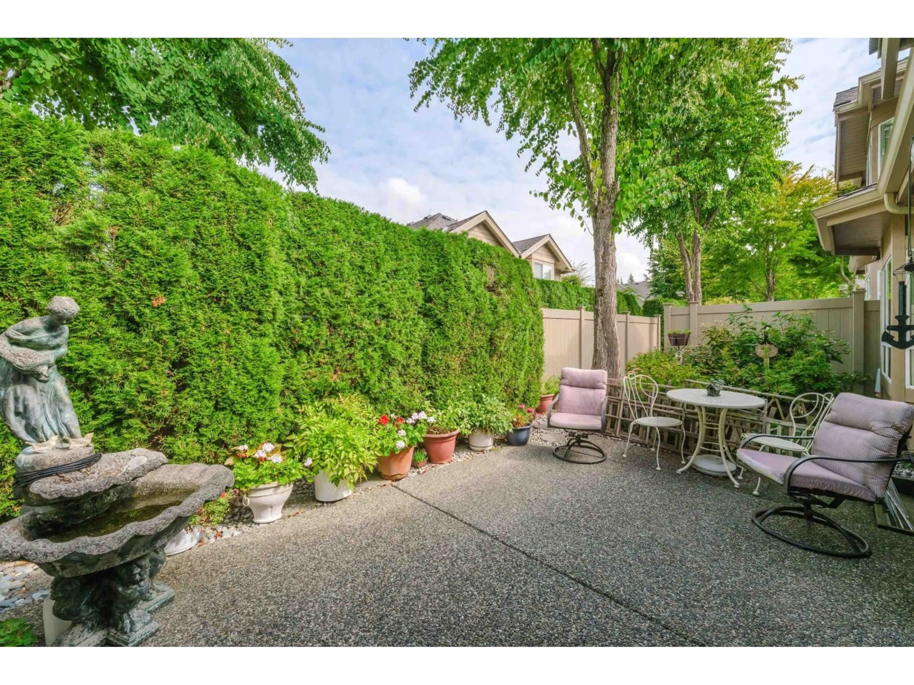 Patio, street for 7 - 15168 22ND, Surrey British Columbia V4A9T4