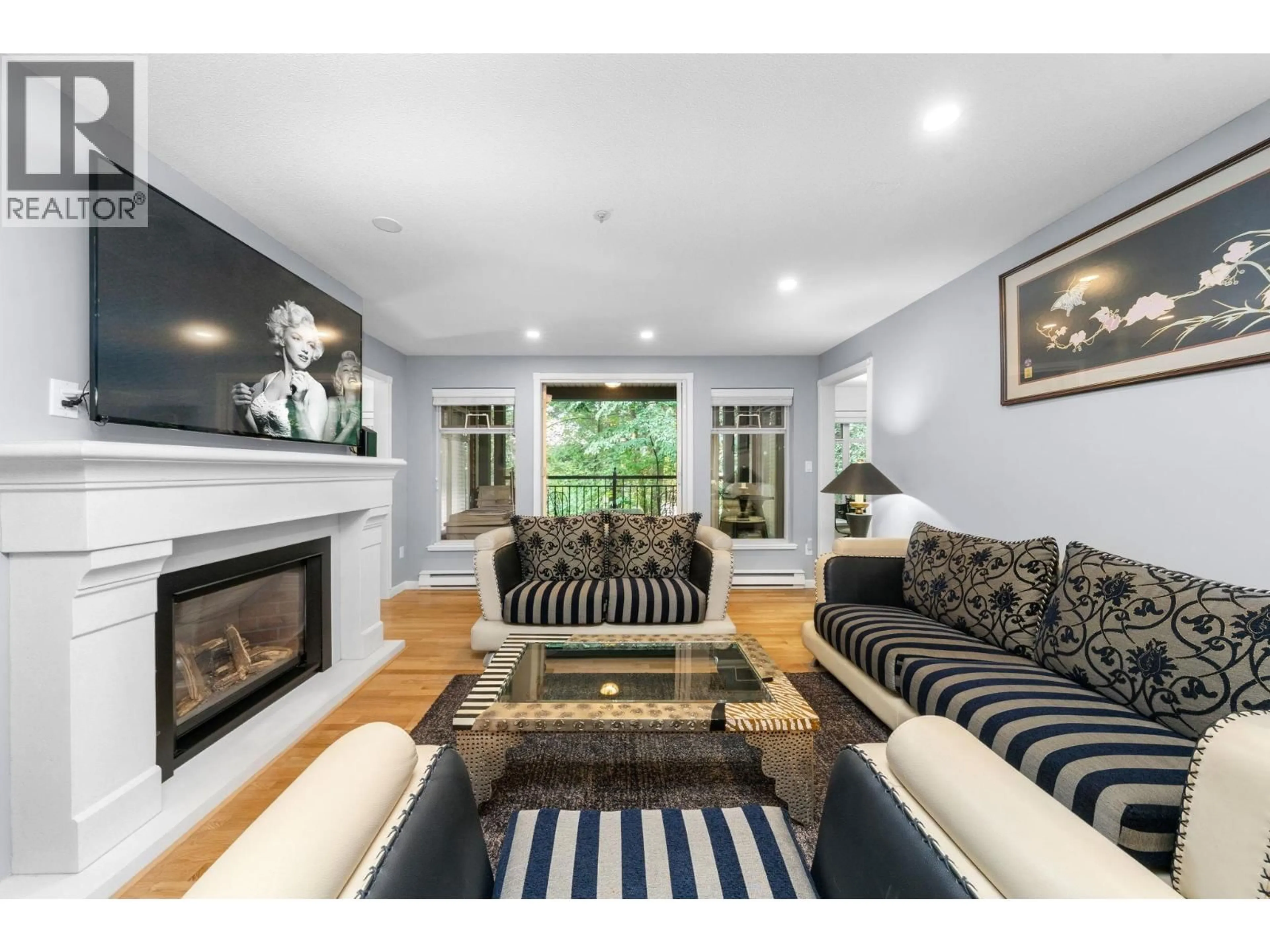 Living room with furniture, unknown for 103 - 1144 STRATHAVEN DRIVE, North Vancouver British Columbia V7H2Z6