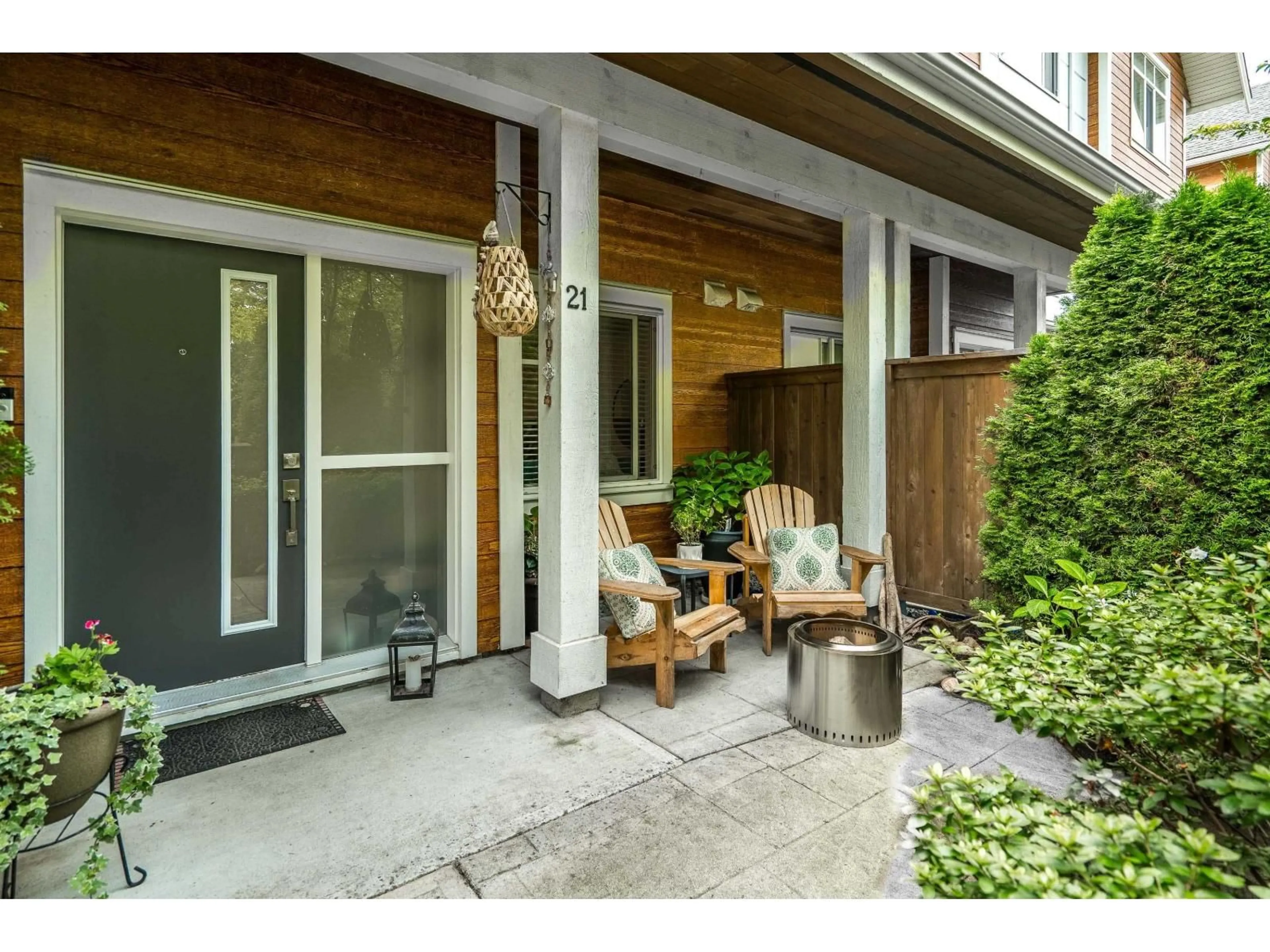 Indoor entryway for 21 - 2958 159, Surrey British Columbia V3Z0R1