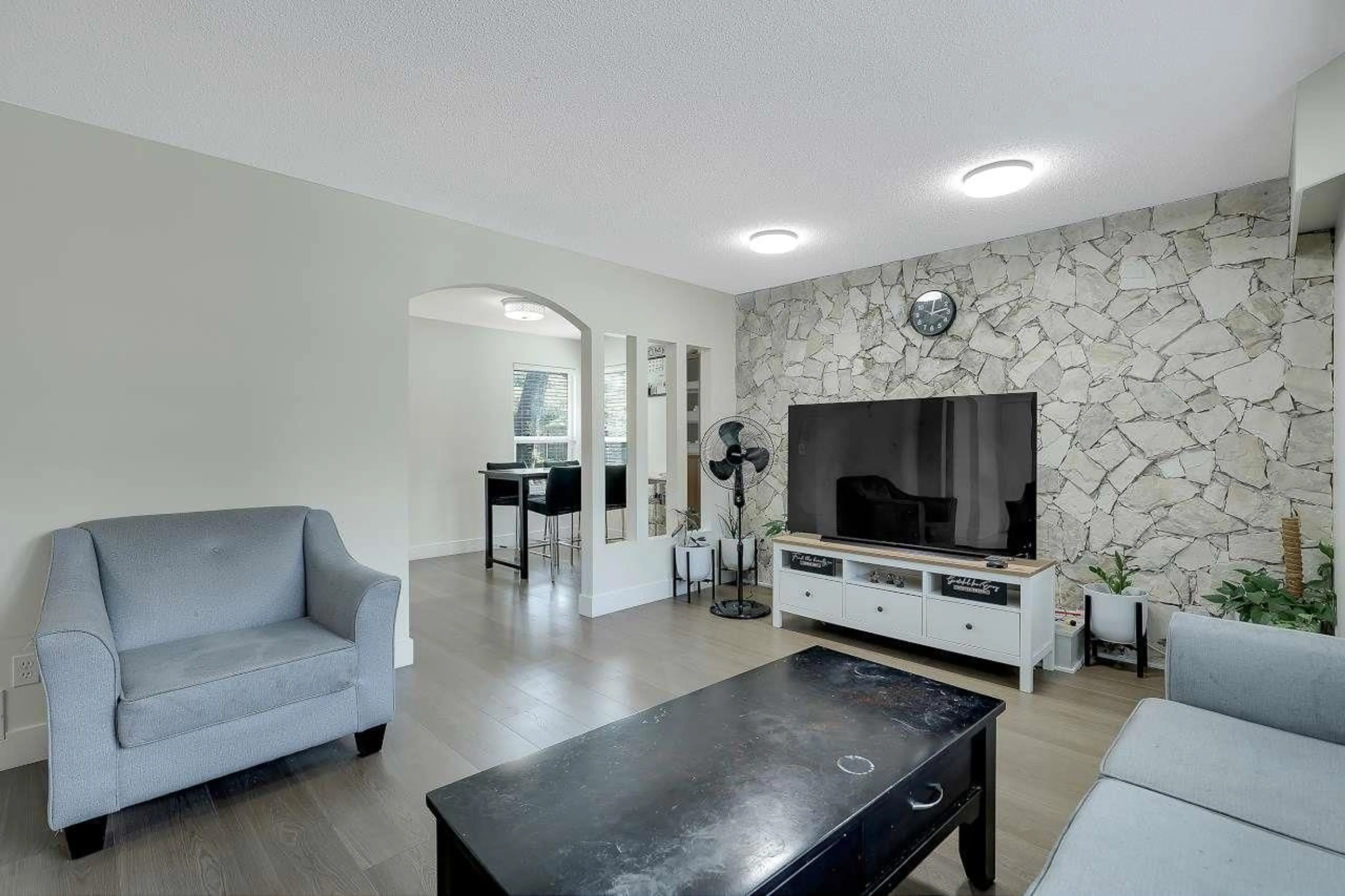 Living room with furniture, unknown for 6854 UPPER CANYON, Delta British Columbia V4E2M2