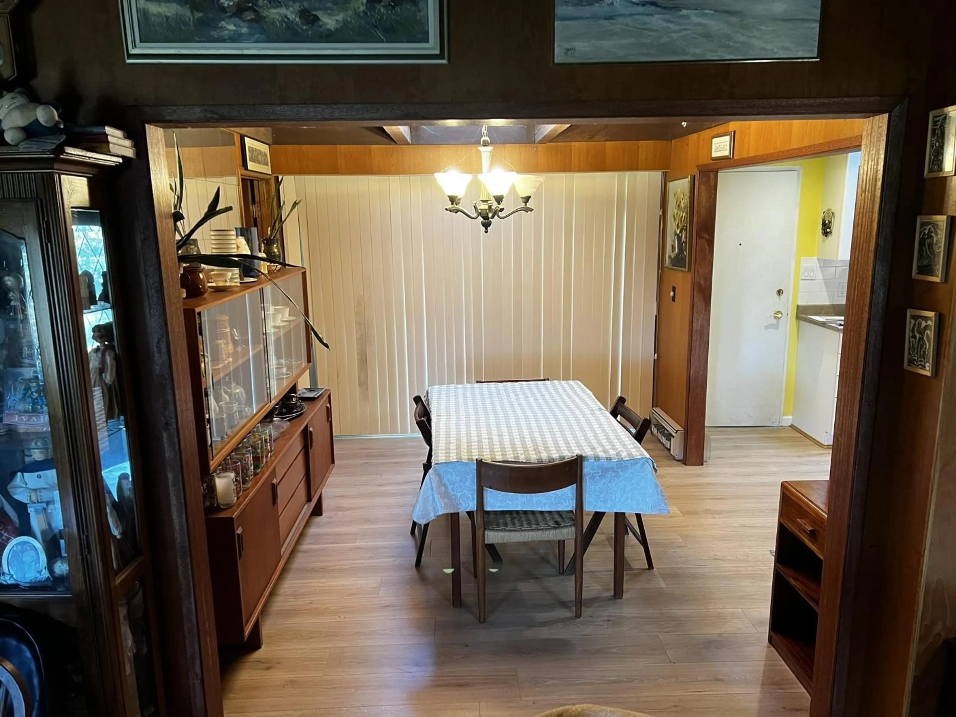 Dining room, unknown for 13491 MARINE, Surrey British Columbia V4A1G1