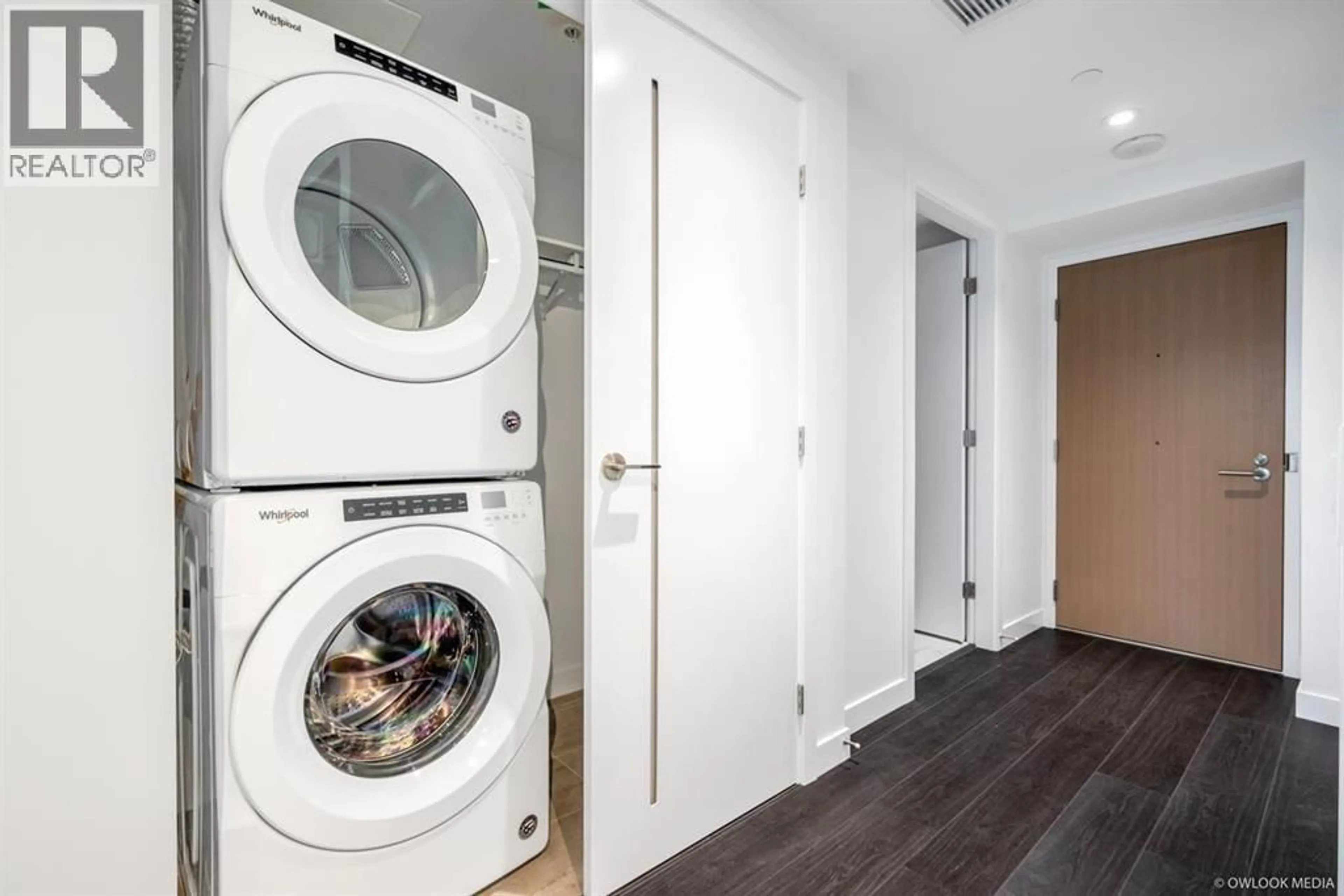 Laundry room for 2103 - 2085 SKYLINE COURT, Burnaby British Columbia V5C0M6