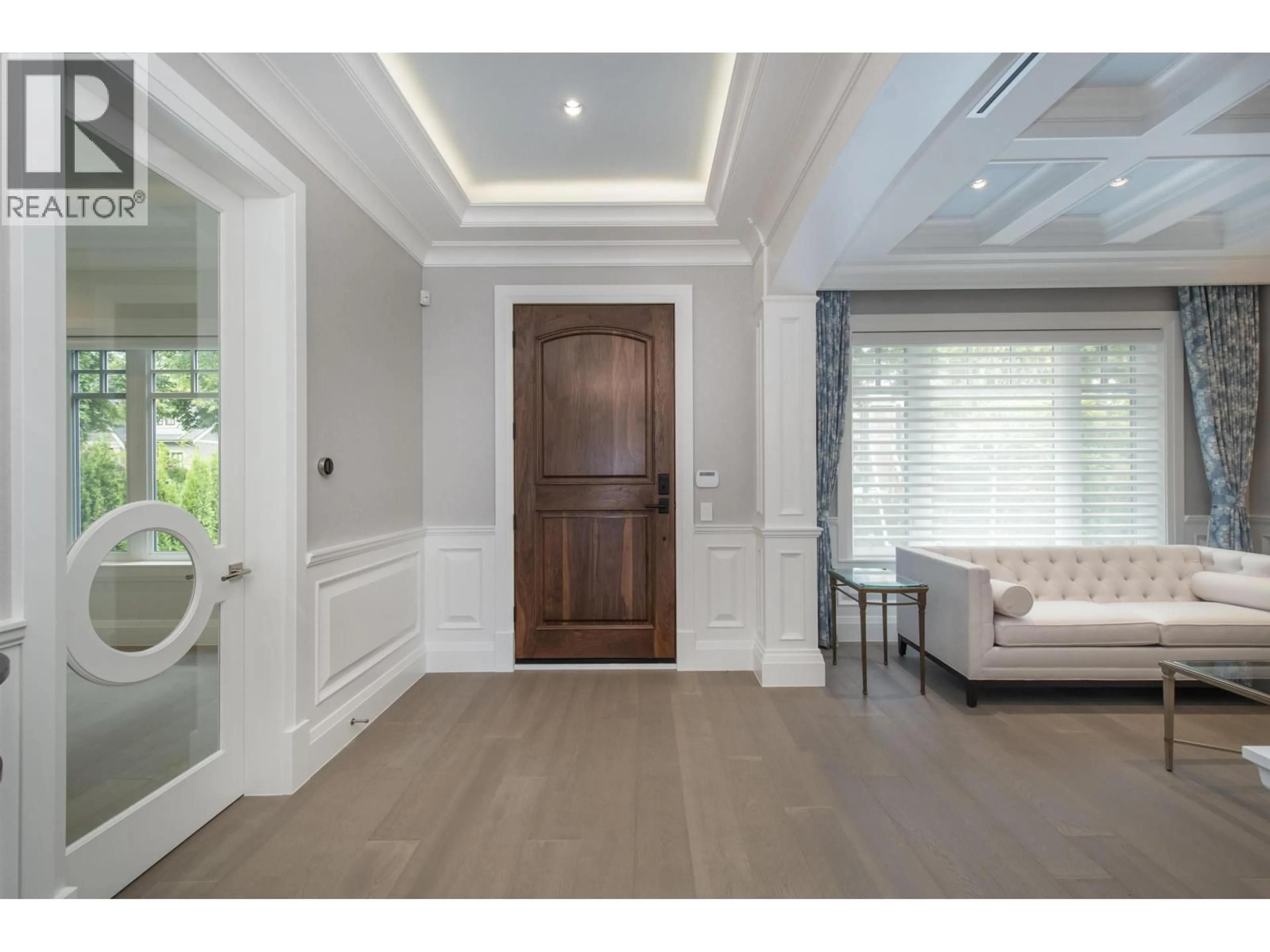 Indoor entryway for 3946 30TH AVENUE, Vancouver British Columbia V6S1X3