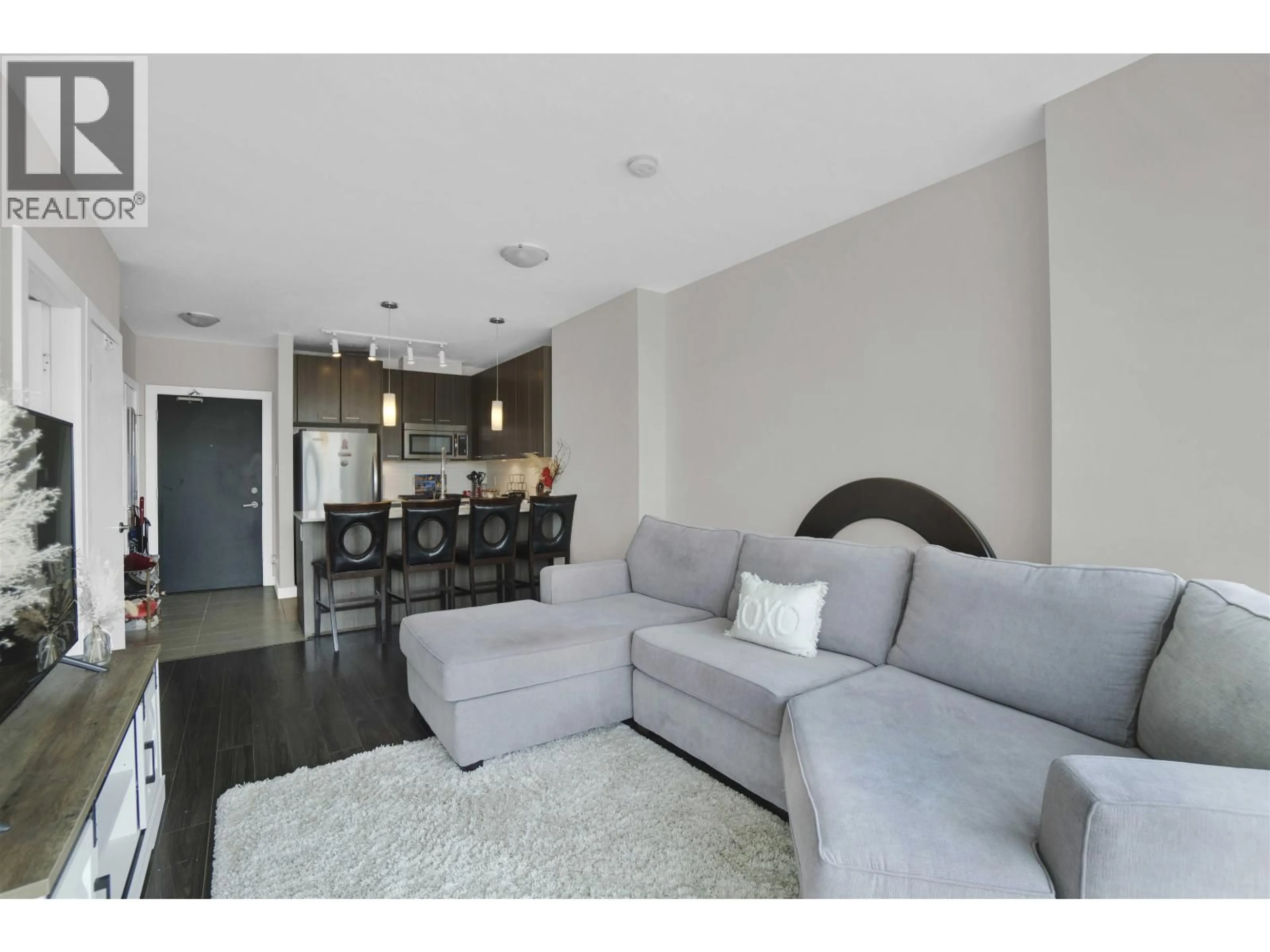 Living room with furniture, unknown for 608 - 2955 ATLANTIC AVENUE, Coquitlam British Columbia V3B0H9