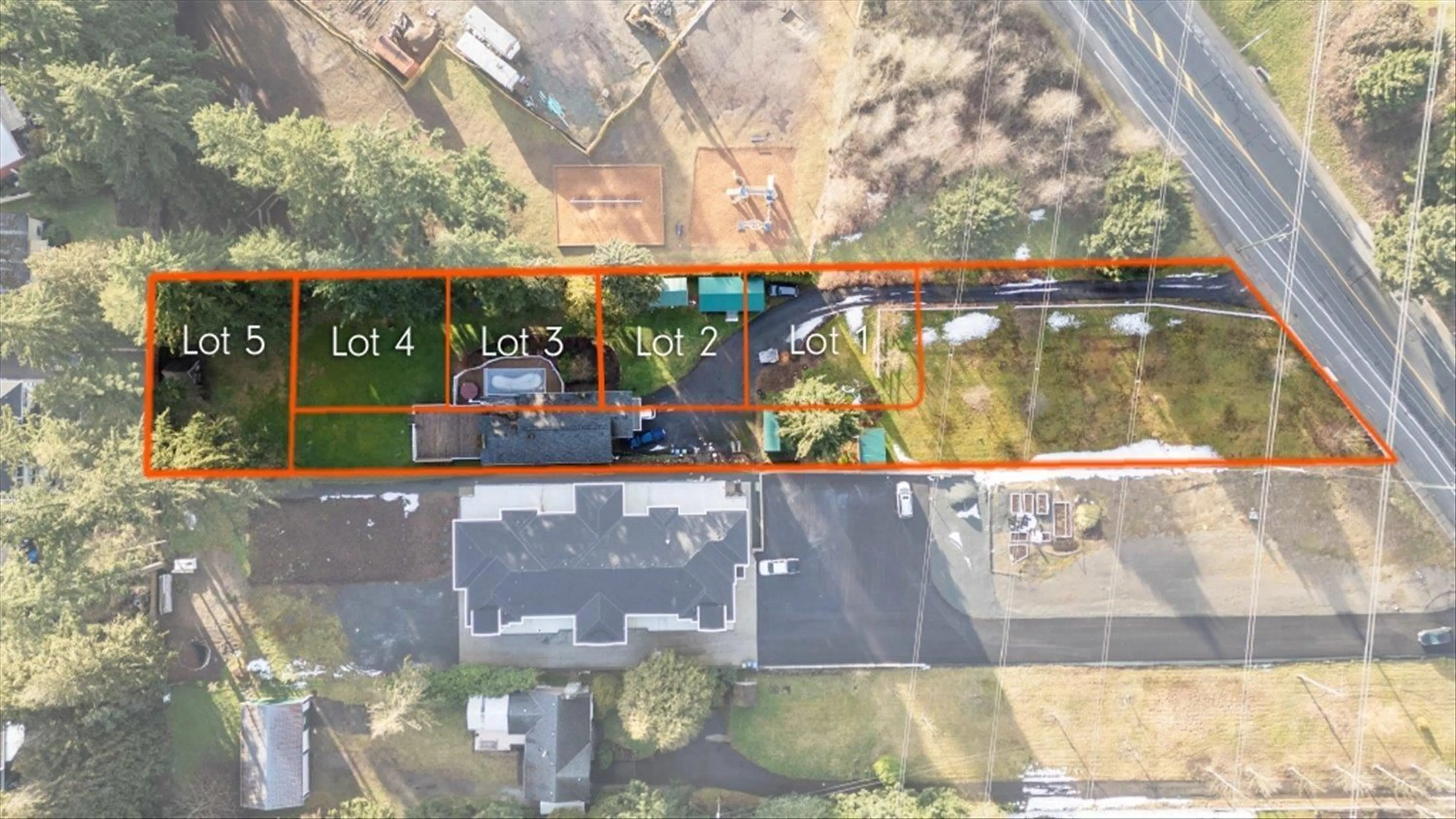 A pic from outside/outdoor area/front of a property/back of a property/a pic from drone, street for 3164 OLD CLAYBURN, Abbotsford British Columbia V2S4H3