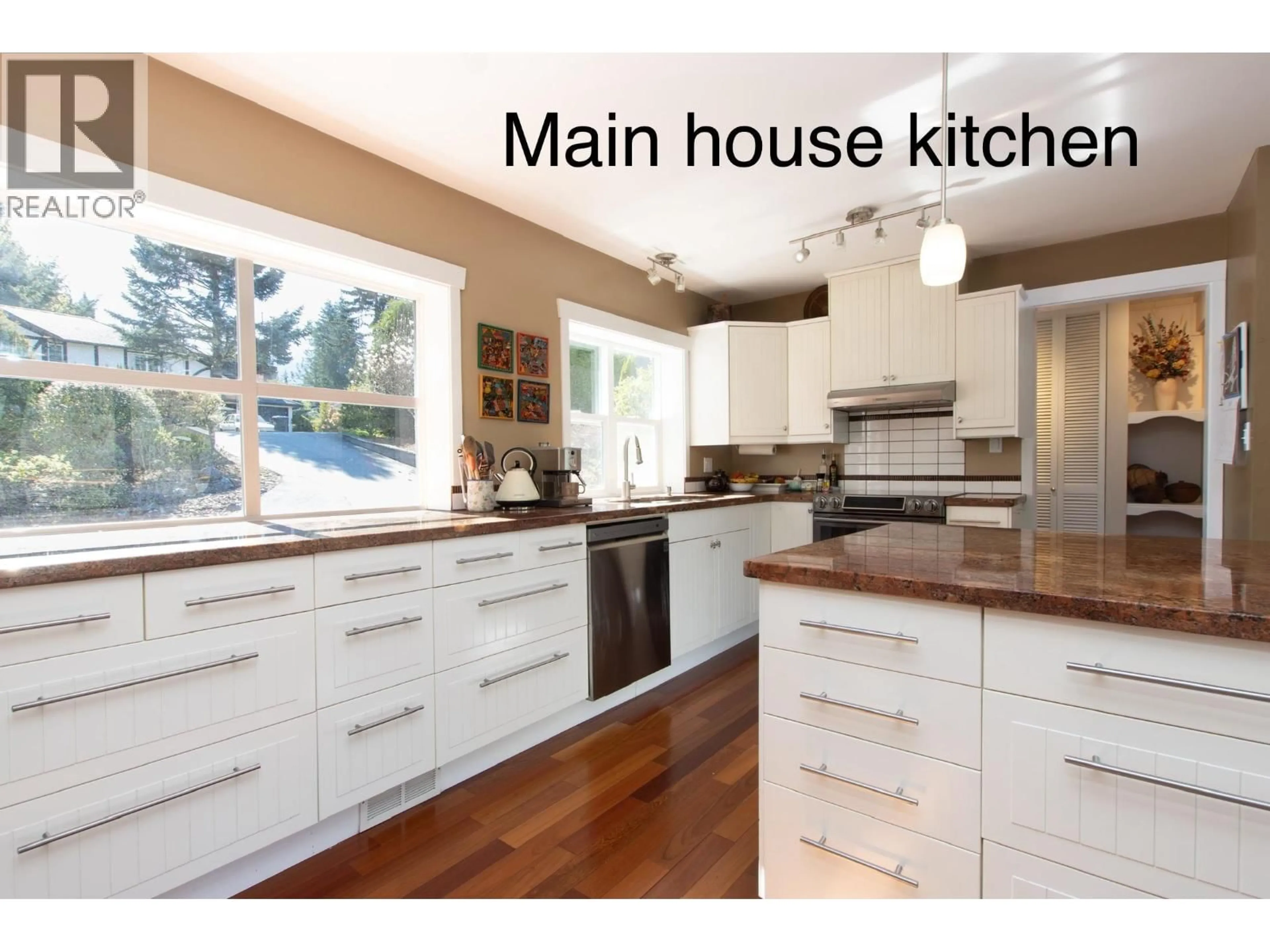 Open concept kitchen, unknown for 40549 AYR DRIVE, Squamish British Columbia V0N1T0