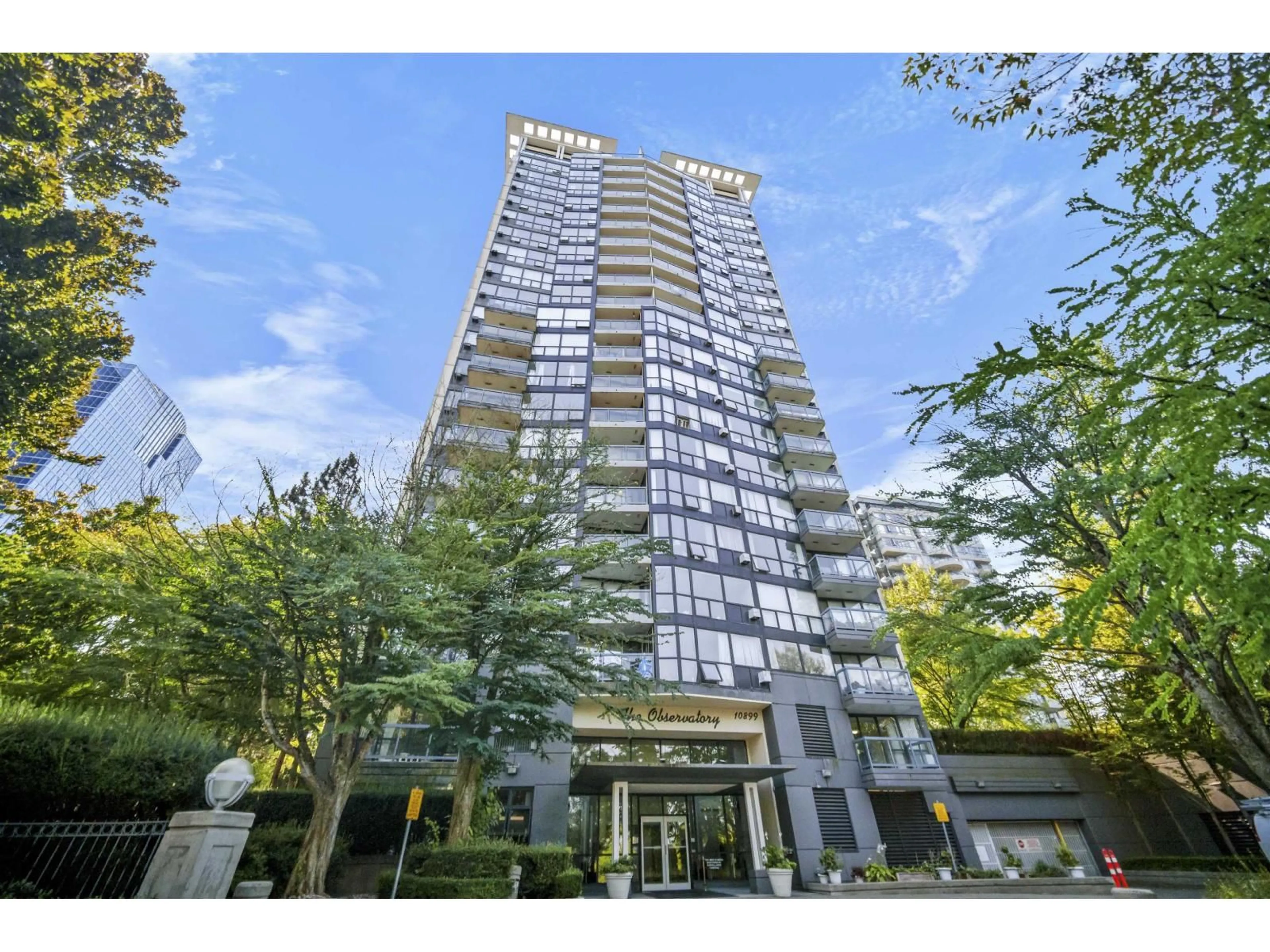 Indoor foyer for 101 - 10899 UNIVERSITY, Surrey British Columbia V3T5V2