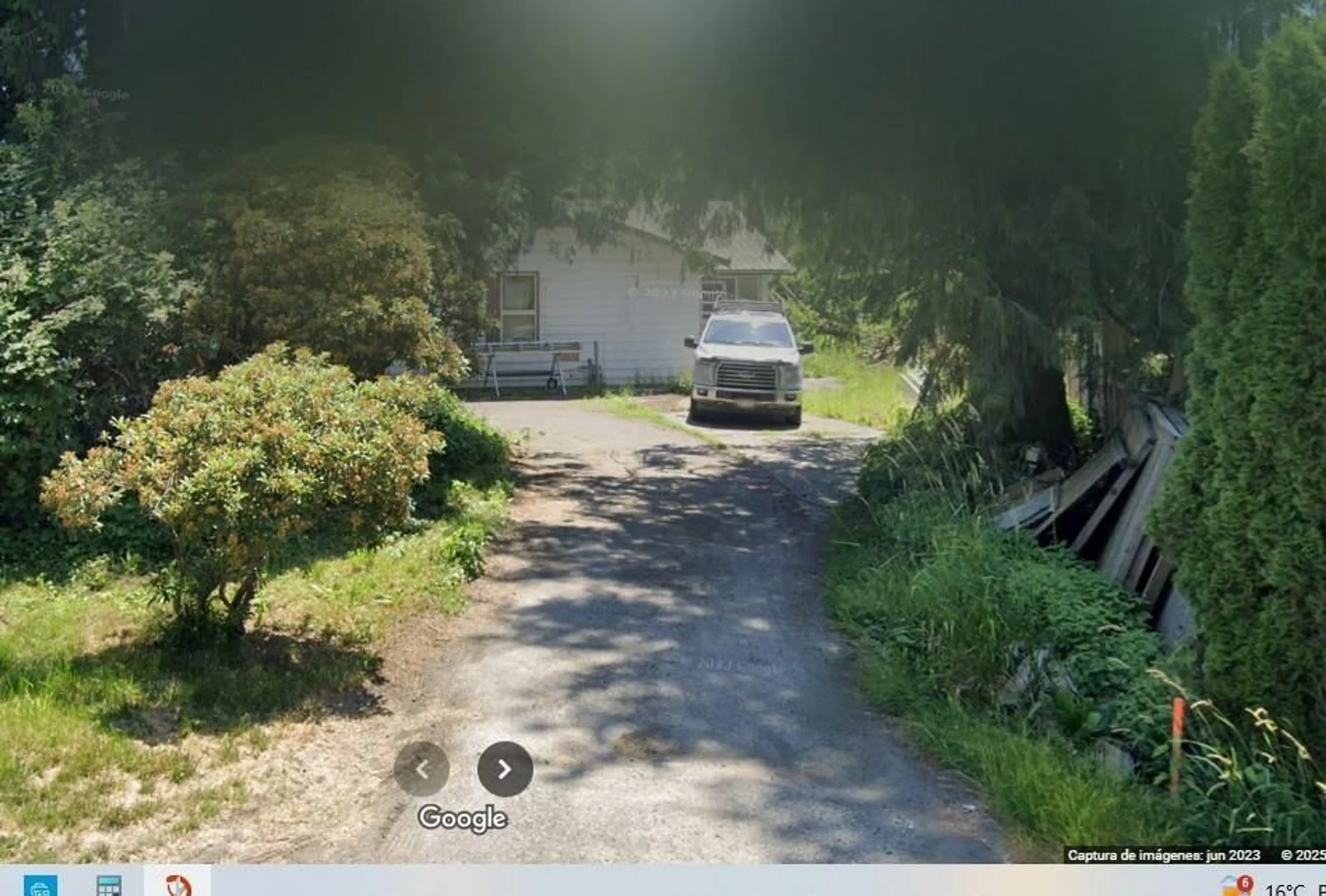 A pic from outside/outdoor area/front of a property/back of a property/a pic from drone, street for 47714 YALE ROAD, Chilliwack British Columbia V2P7N2