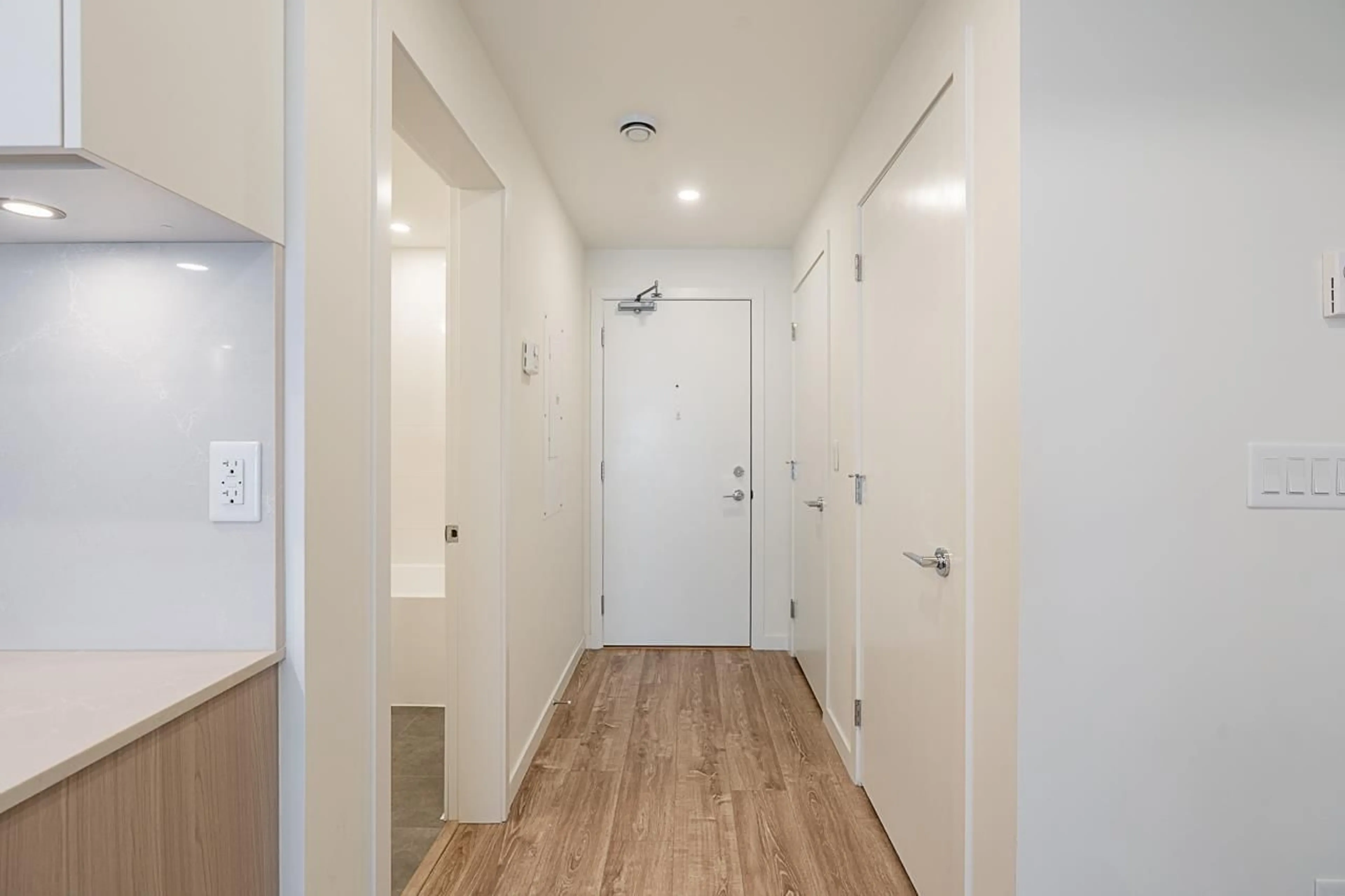 Indoor entryway for E302 - 10829 140, Surrey British Columbia V3R0H4