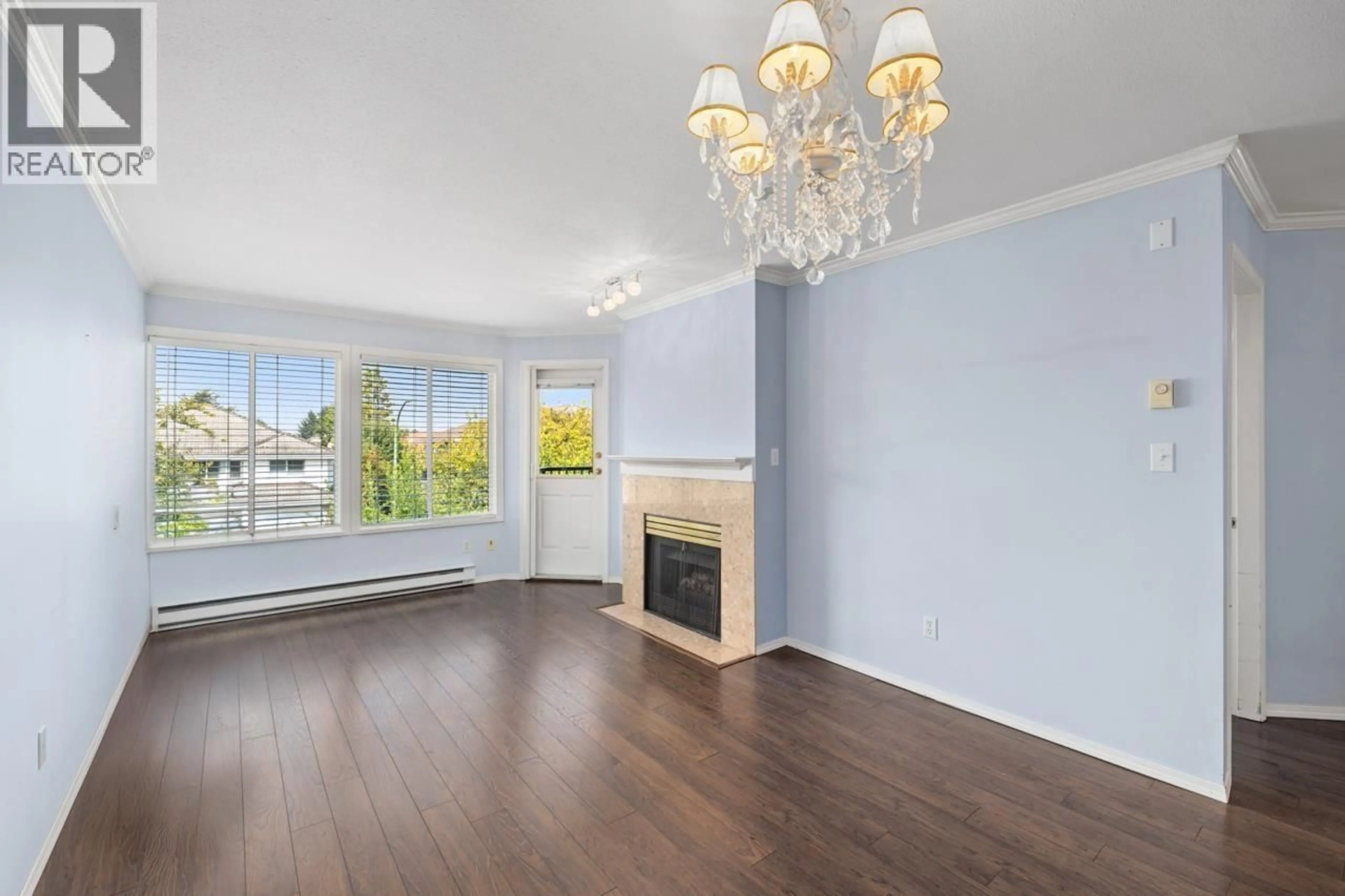 A pic of a room for 216 - 5875 IMPERIAL STREET, Burnaby British Columbia V5J1G4