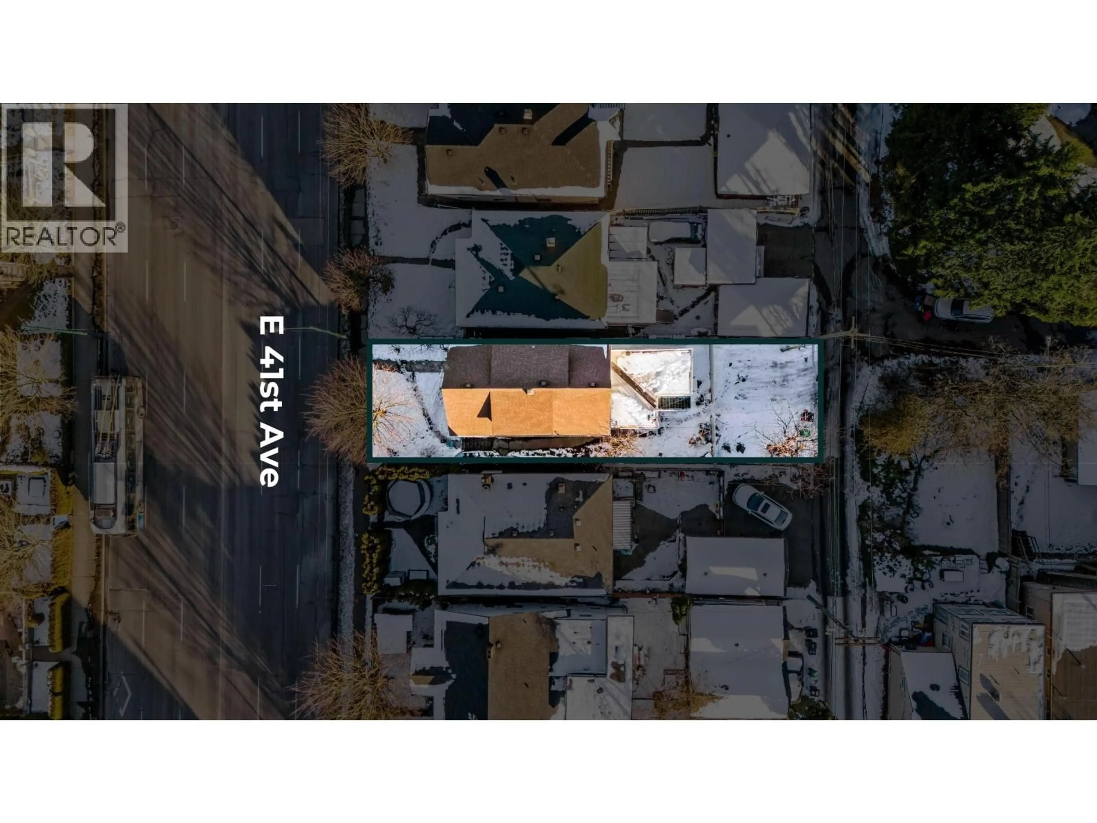 A pic from outside/outdoor area/front of a property/back of a property/a pic from drone, street for 1722 41ST AVENUE, Vancouver British Columbia V5P1K6