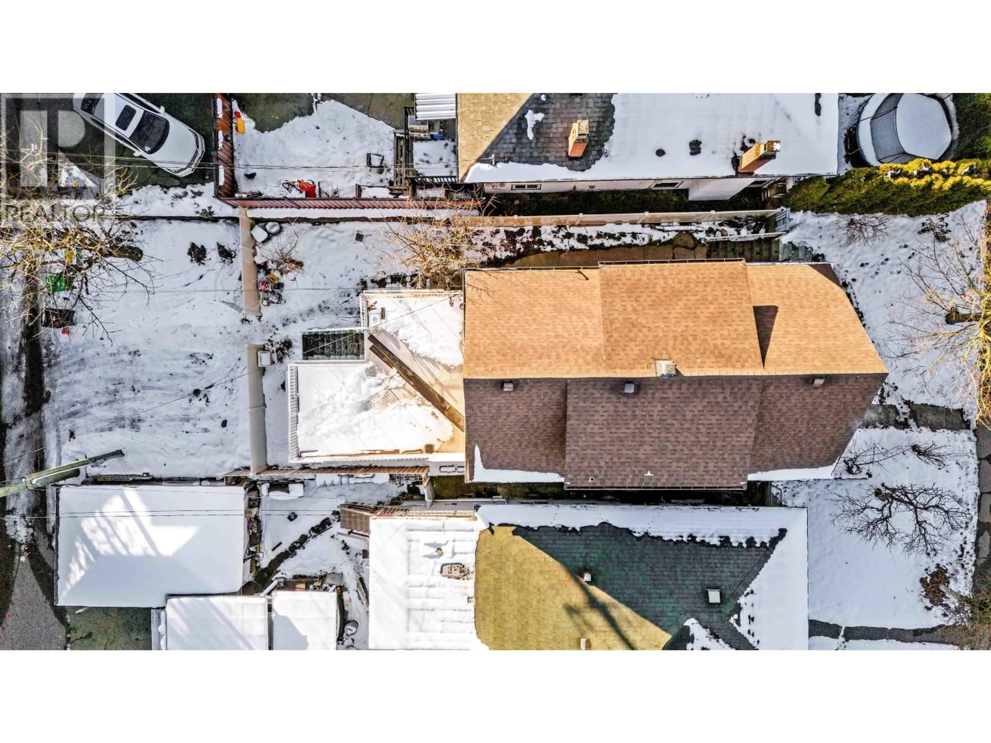 A pic from outside/outdoor area/front of a property/back of a property/a pic from drone, building for 1722 41ST AVENUE, Vancouver British Columbia V5P1K6