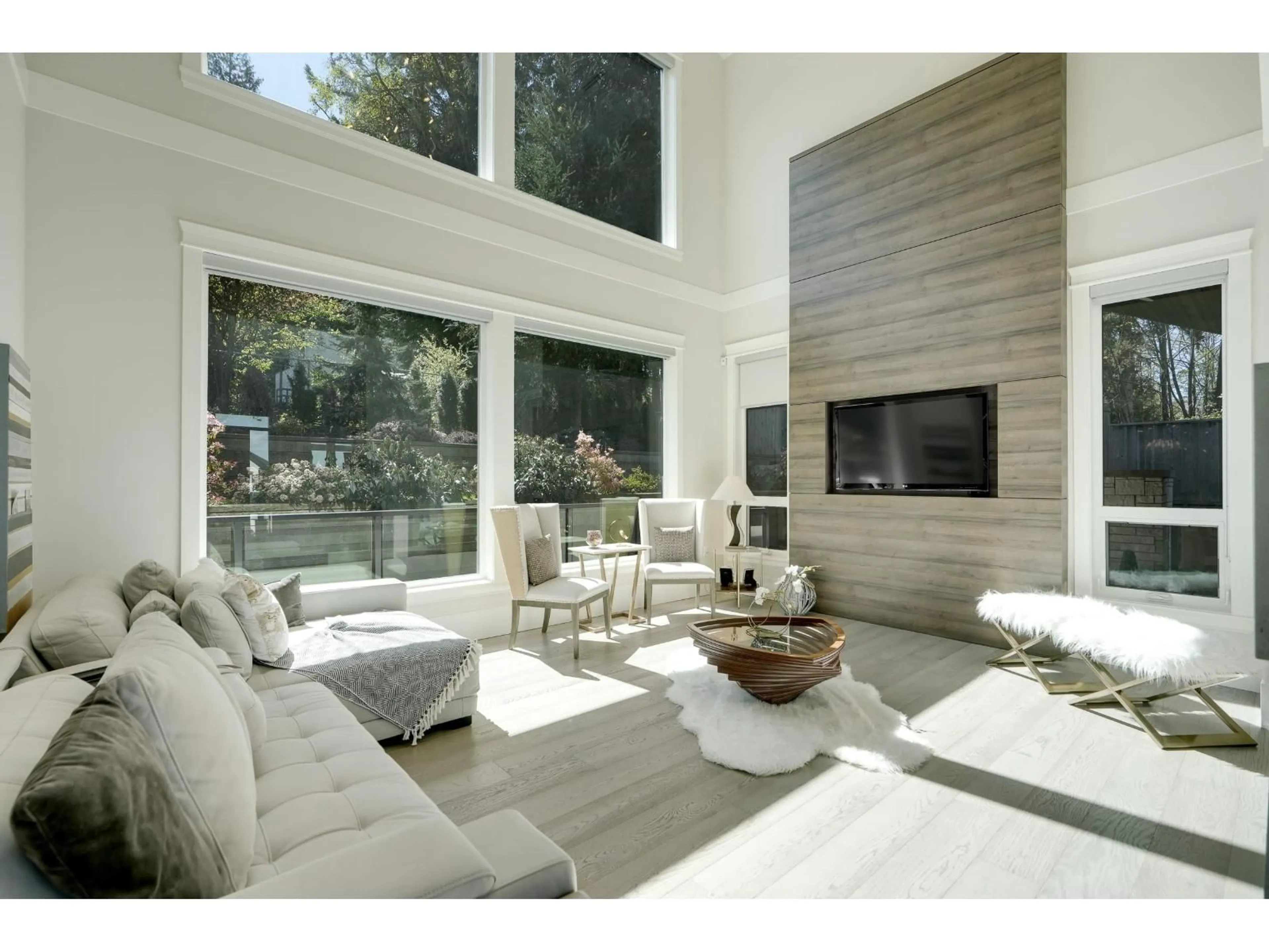 Living room with furniture, unknown for 16722 MCNAIR, Surrey British Columbia V3Z0P9