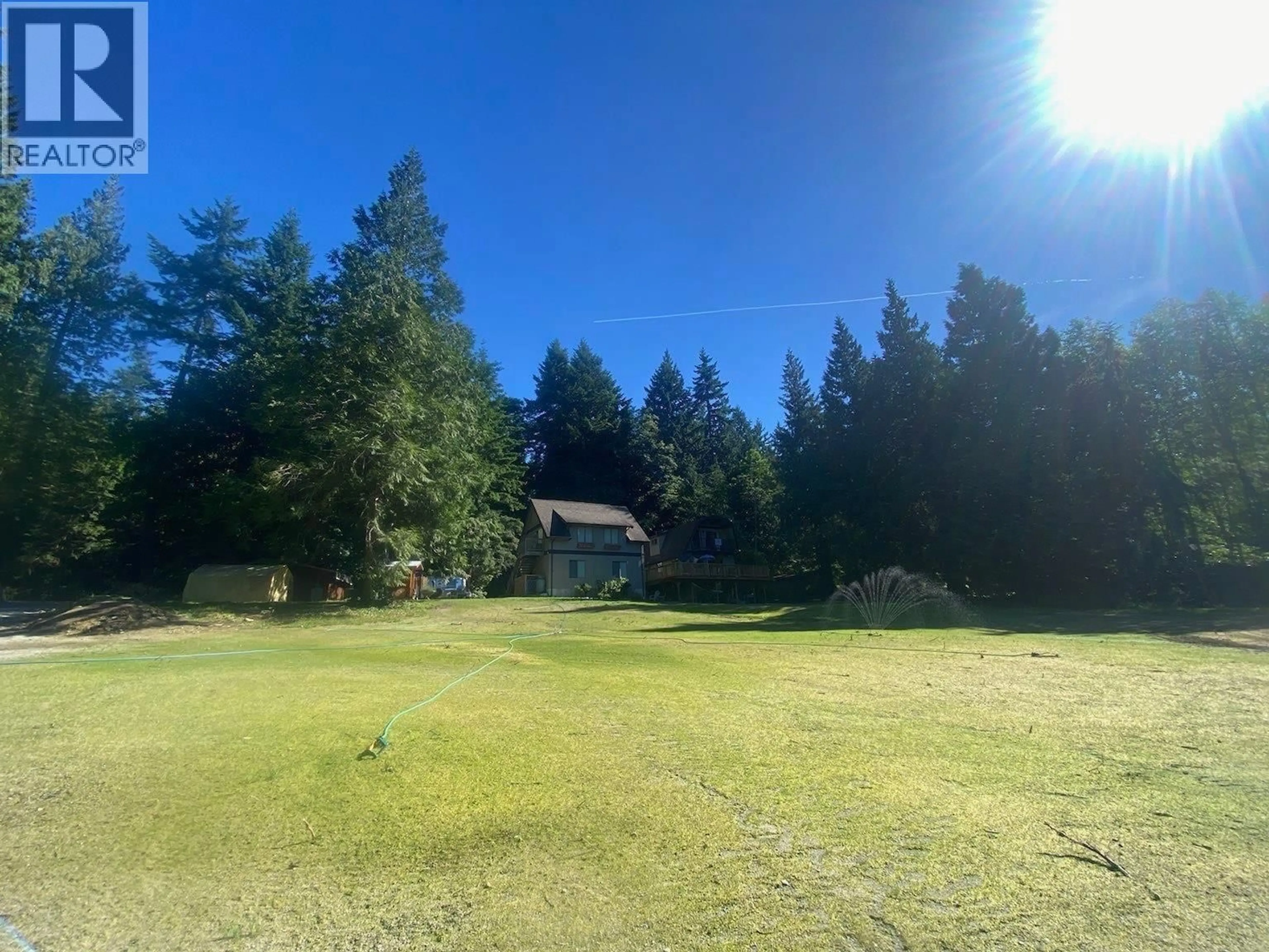 A pic from outside/outdoor area/front of a property/back of a property/a pic from drone, forest/trees view for 2617 SUNSHINE COAST HIGHWAY, Roberts Creek British Columbia V0N2W4