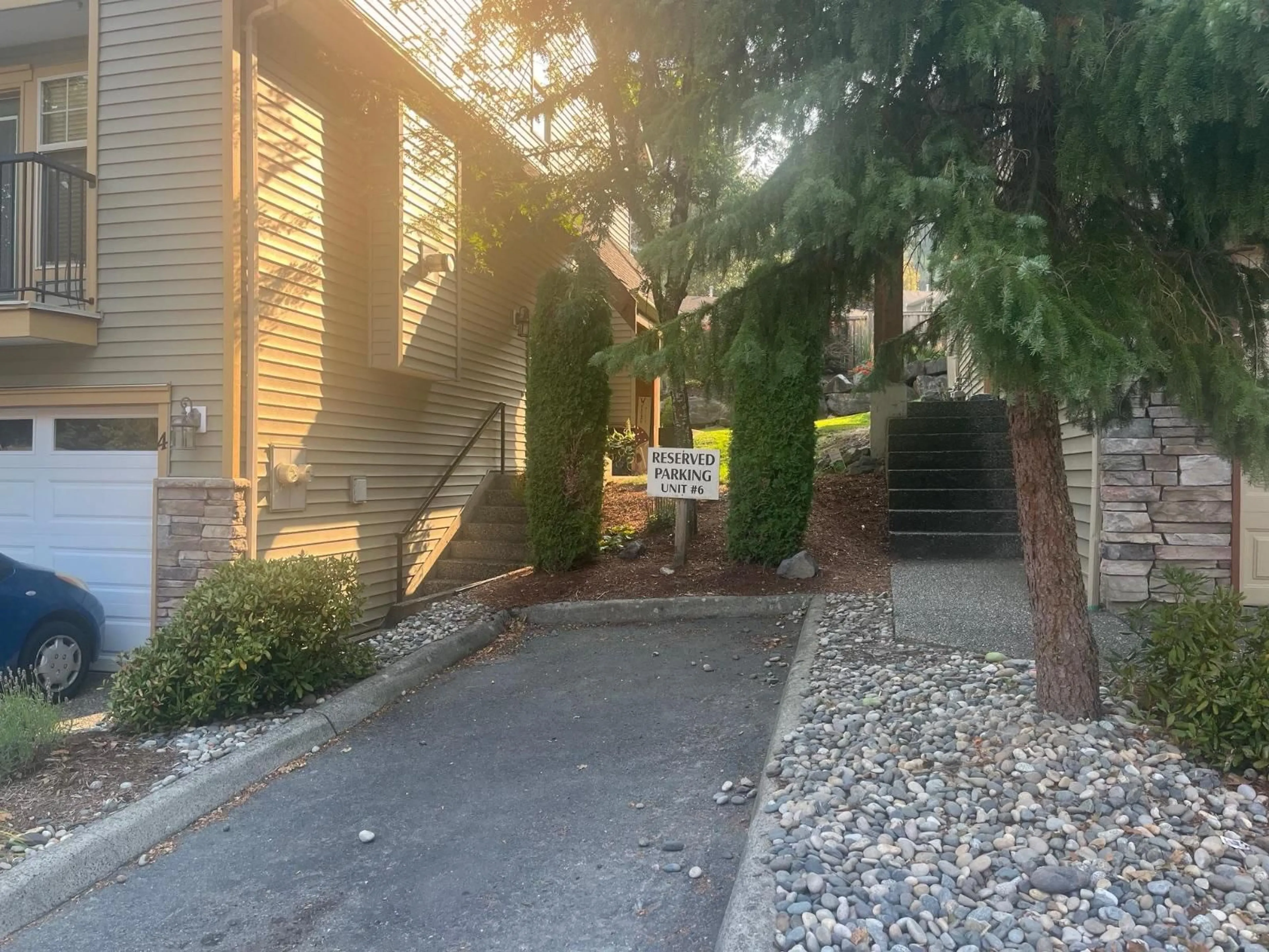 A pic from outside/outdoor area/front of a property/back of a property/a pic from drone, street for 6 - 46840 RUSSELL ROAD, Chilliwack British Columbia V2R5Z1