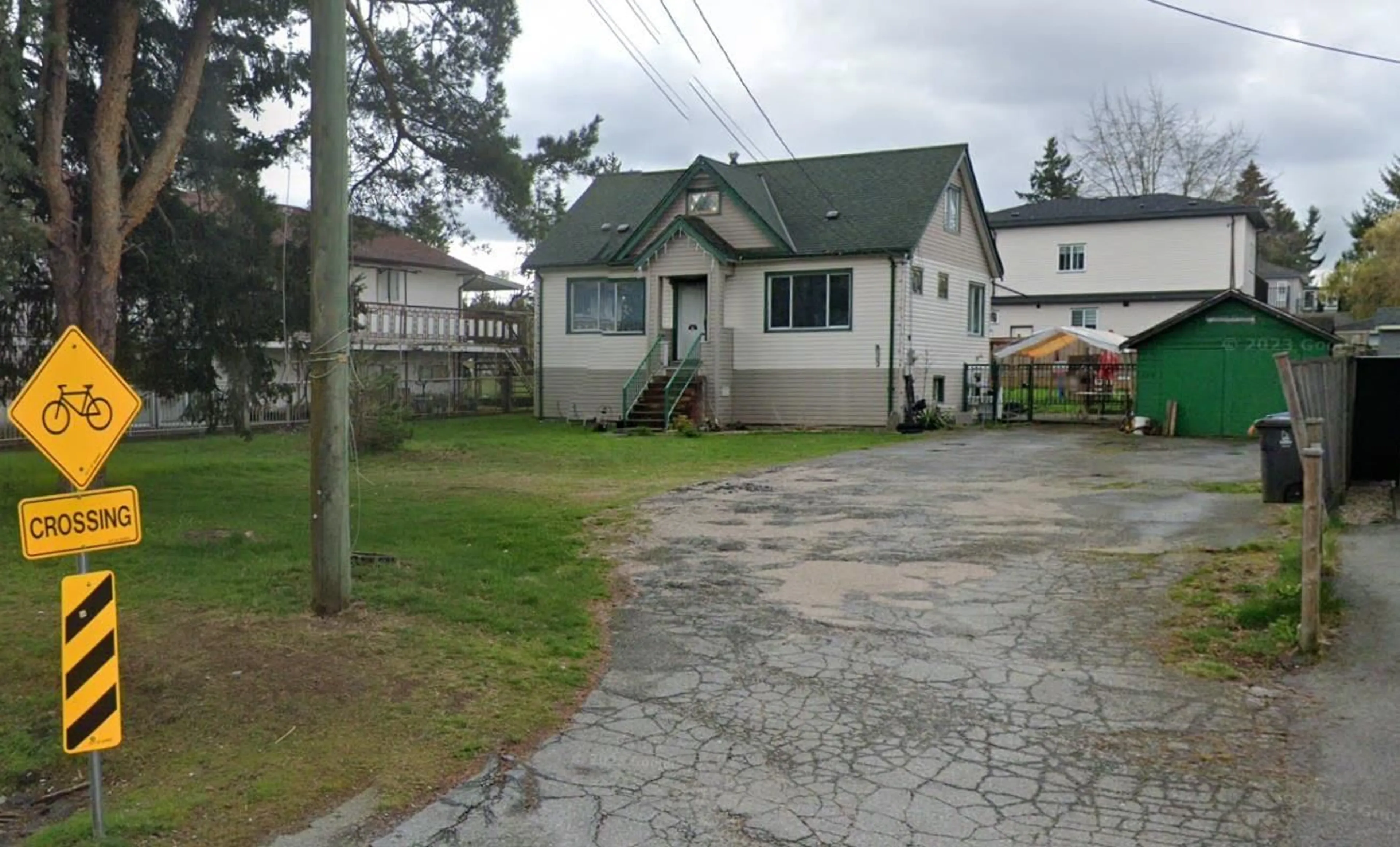 Unknown for 13850 GROSVENOR, Surrey British Columbia V3R5E8