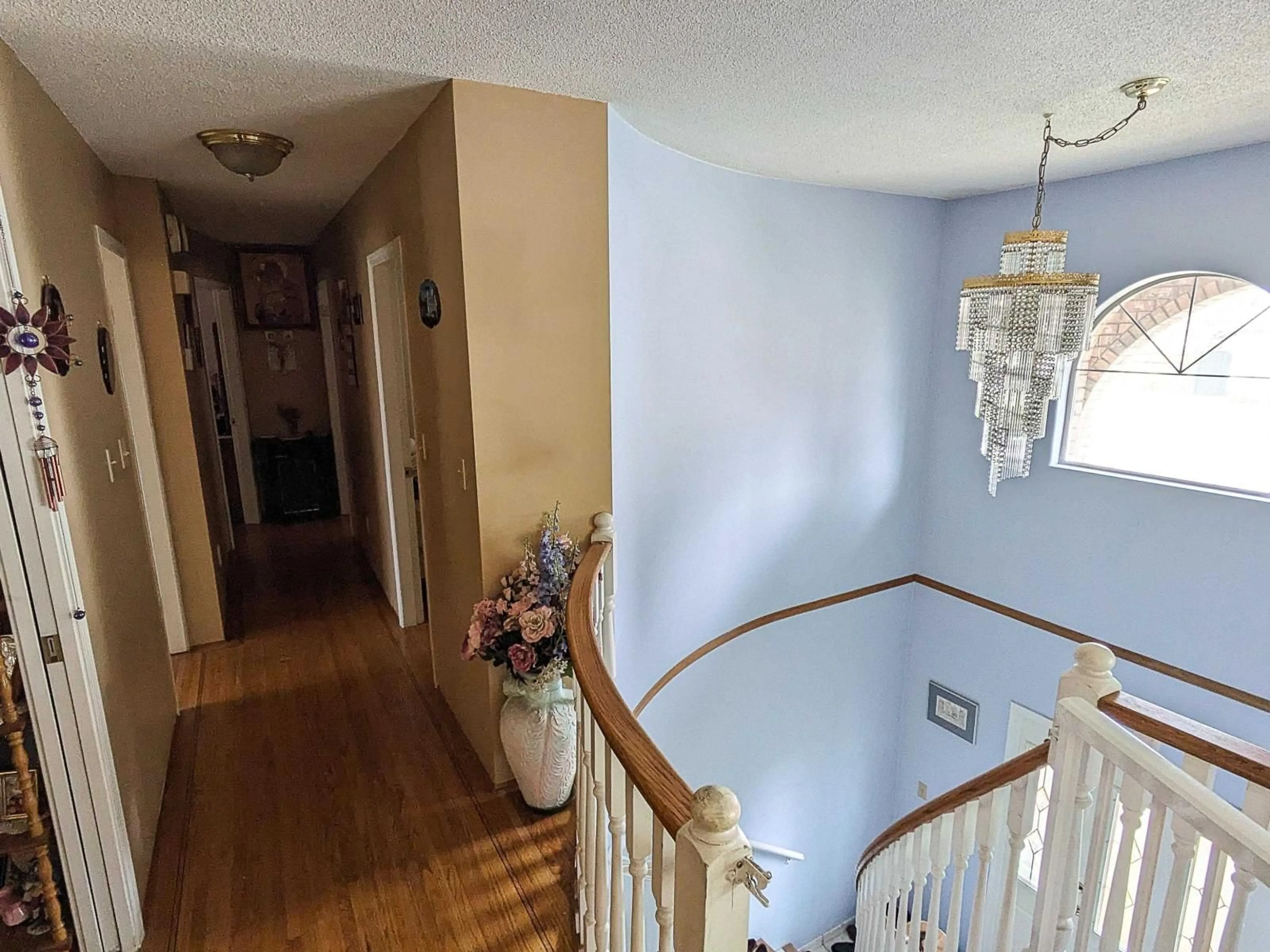 Indoor foyer for 13858 BRENTWOOD, Surrey British Columbia V3R5L9