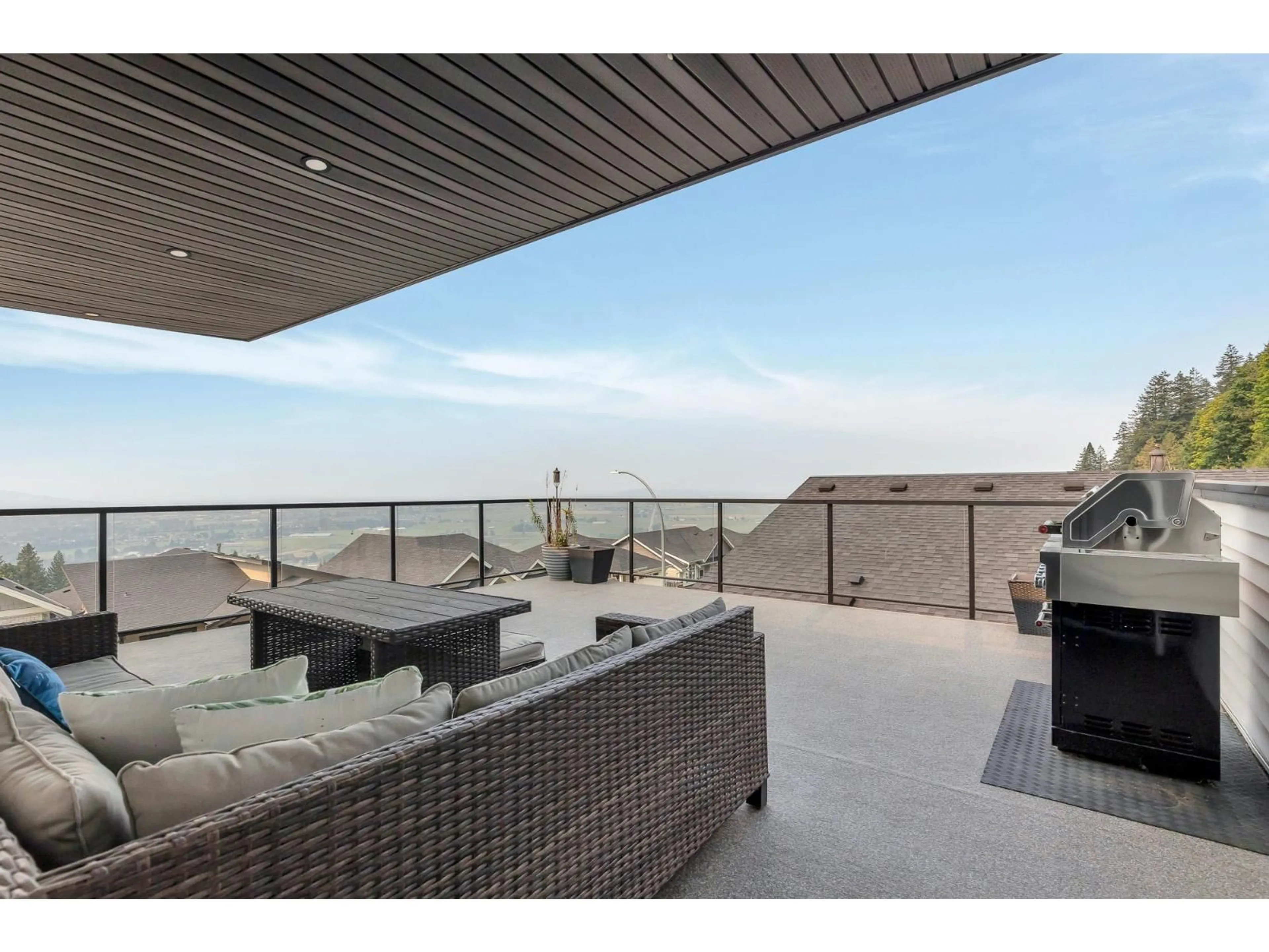 Patio, water/lake/river/ocean view for 47184 SYLVAN DRIVE, Chilliwack British Columbia V2R0R8