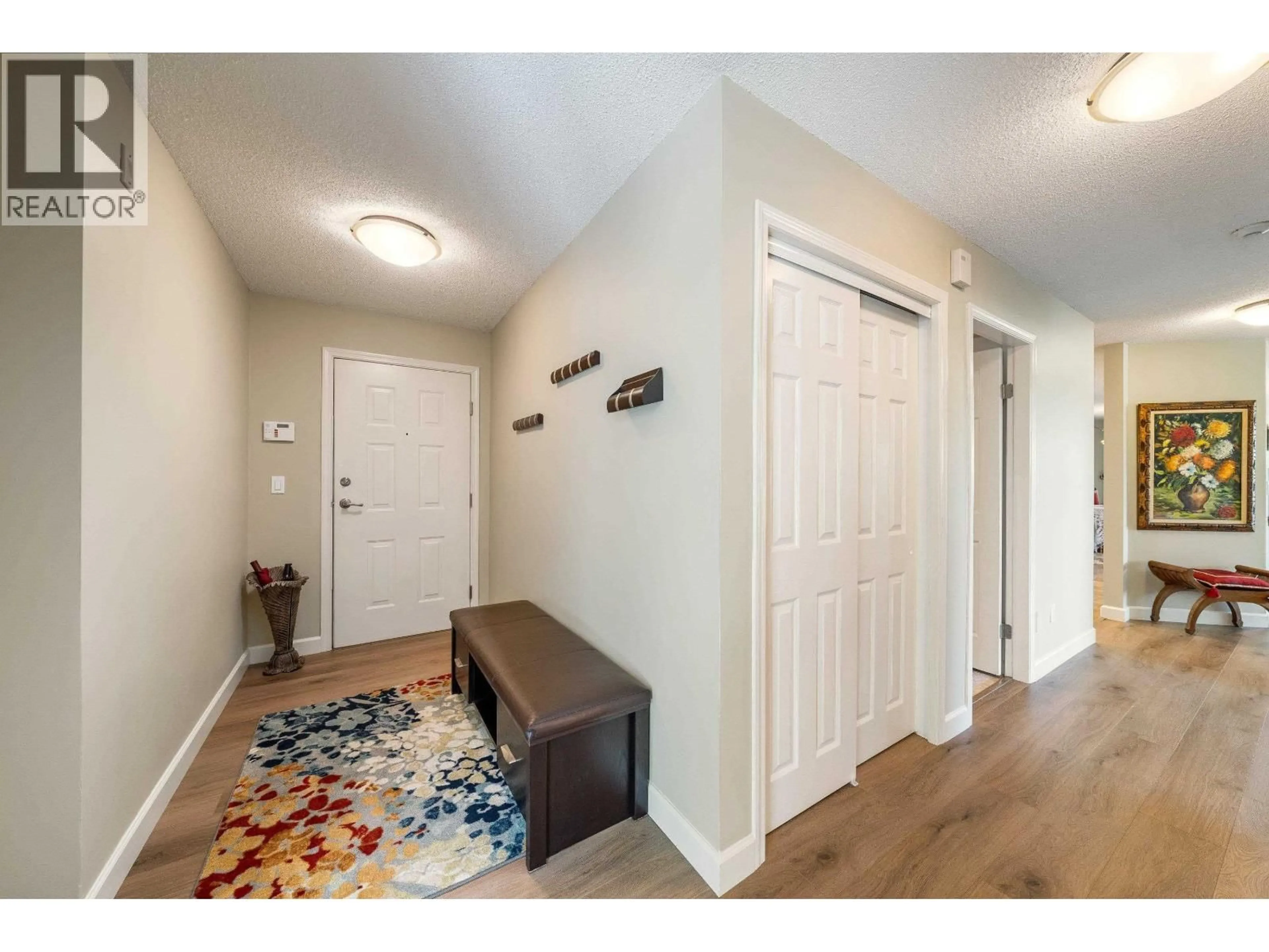Indoor entryway for 101 - 70 RICHMOND STREET, New Westminster British Columbia V3L5S8