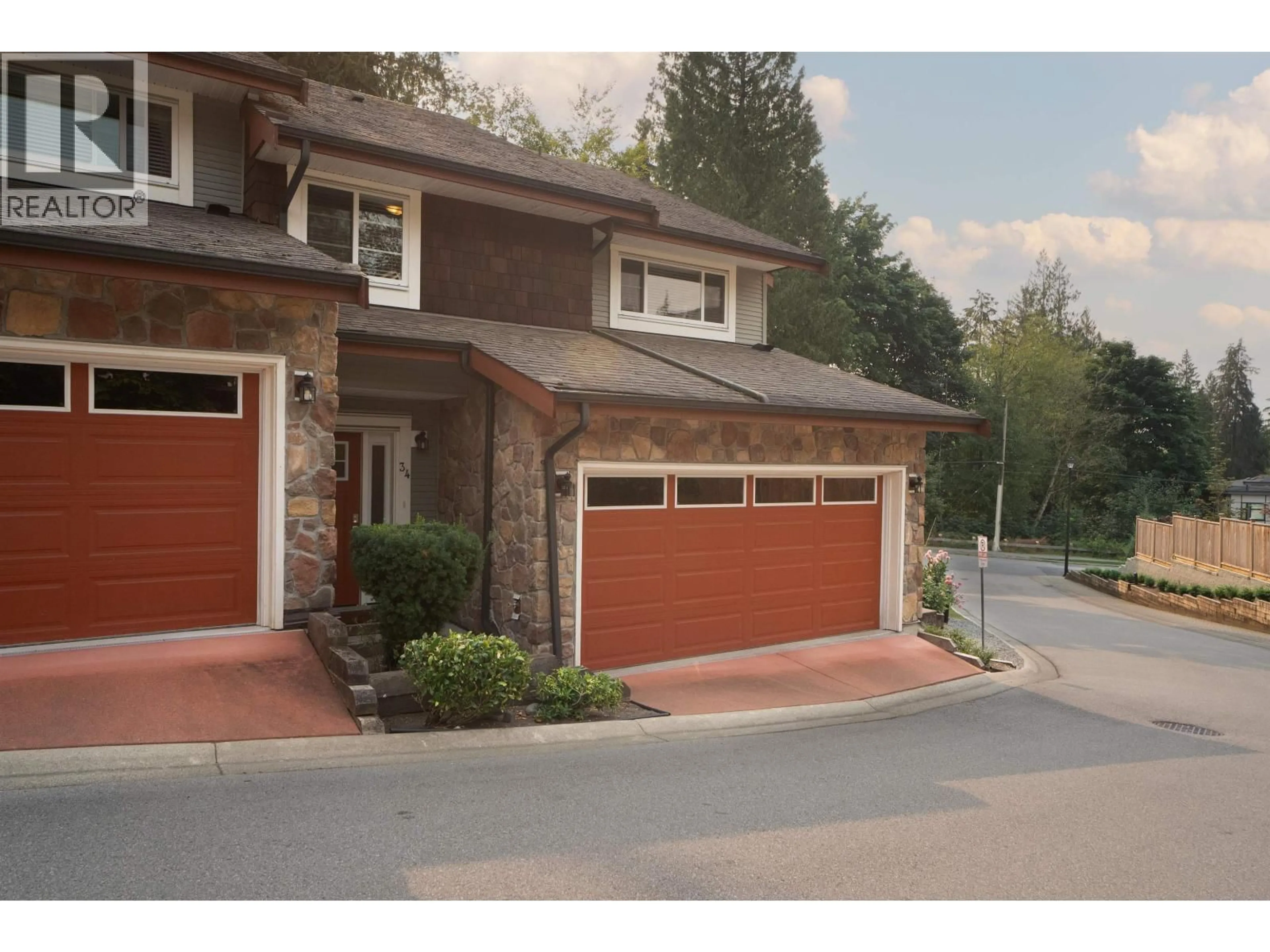 Indoor garage for 34 - 23651 132 AVENUE, Maple Ridge British Columbia V4R0E9