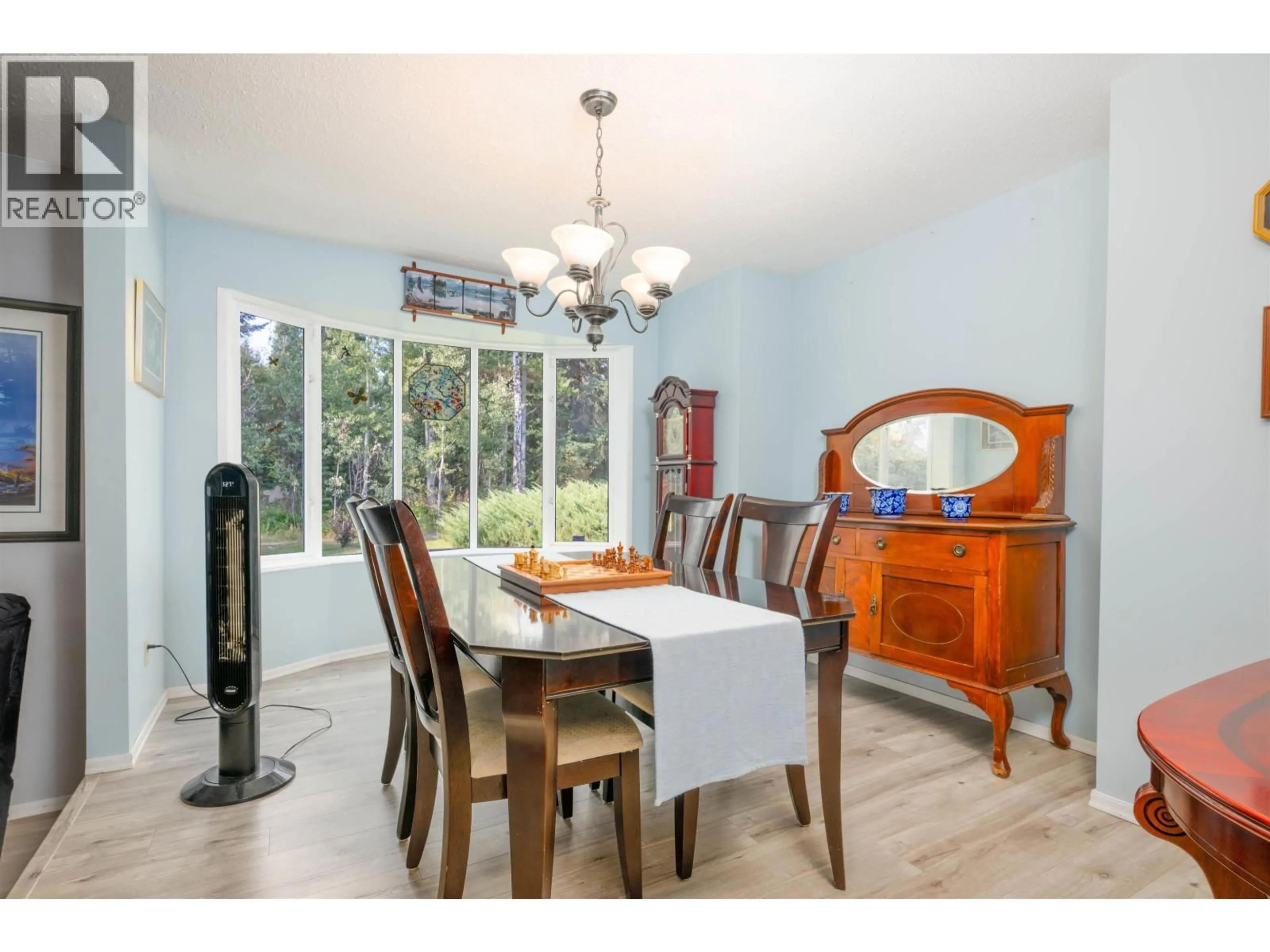 Dining room, wood/laminate floor for 12095 GUY ROAD, Beaverley British Columbia V2N5B9