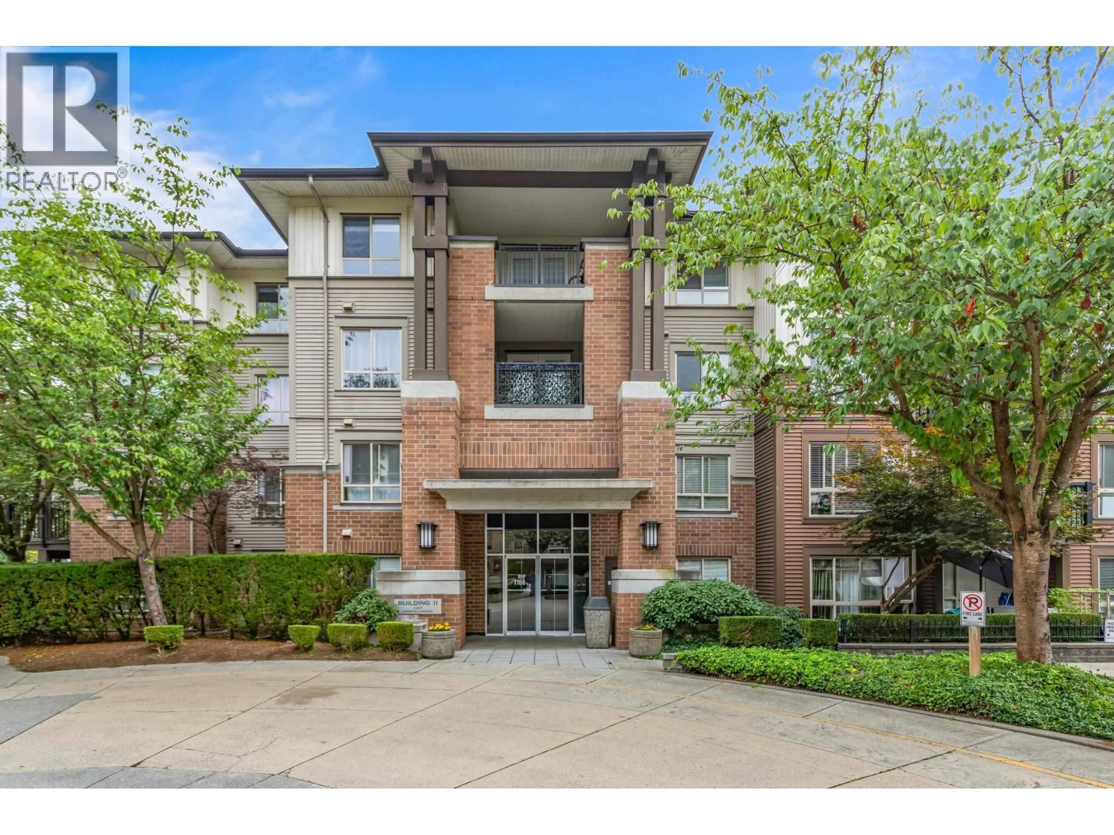 Indoor foyer for 303 - 11667 HANEY, Maple Ridge British Columbia V2X8W9