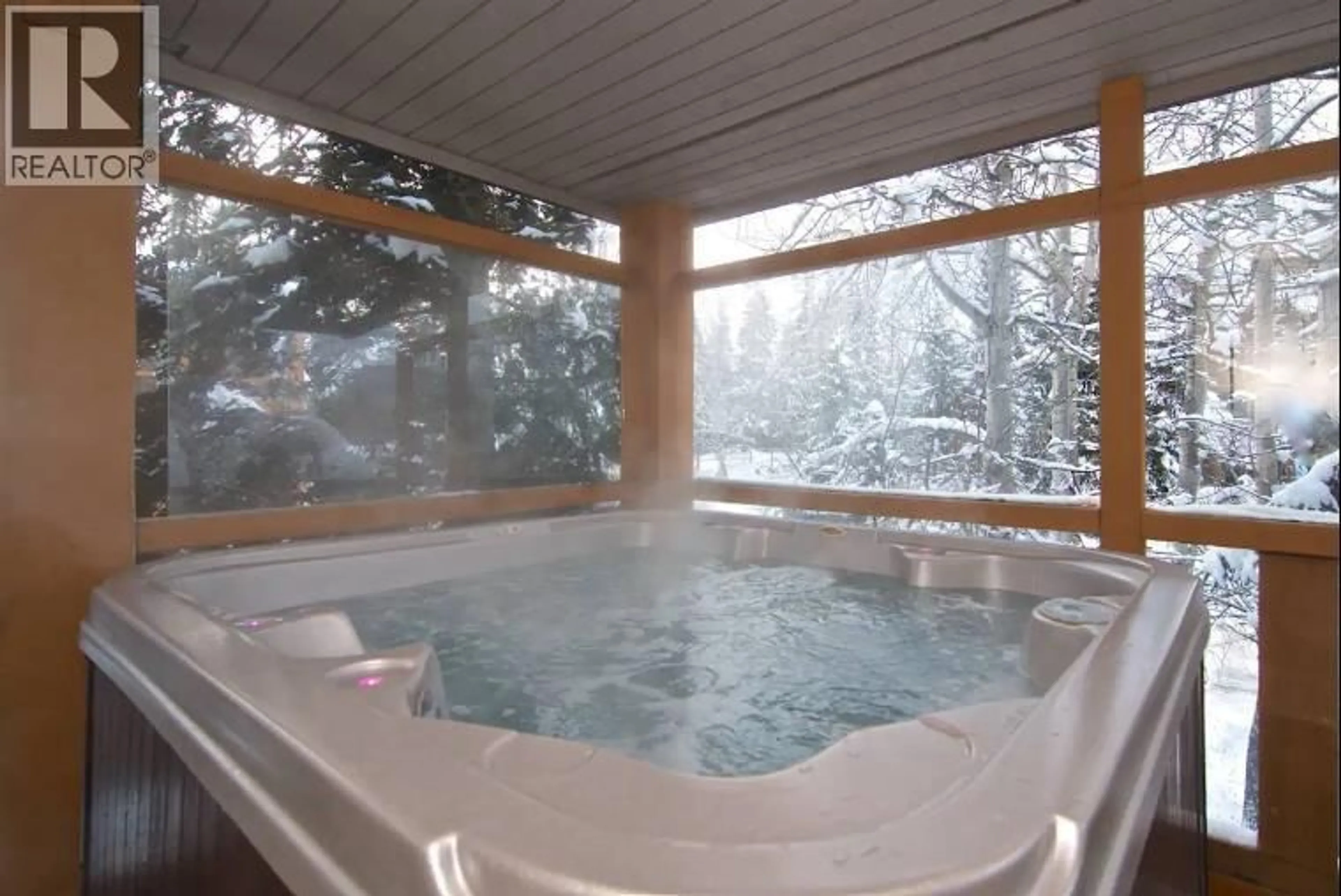Contemporary bathroom, unknown for 34/34A - 4388 NORTHLANDS BOULEVARD, Whistler British Columbia V8E1C6