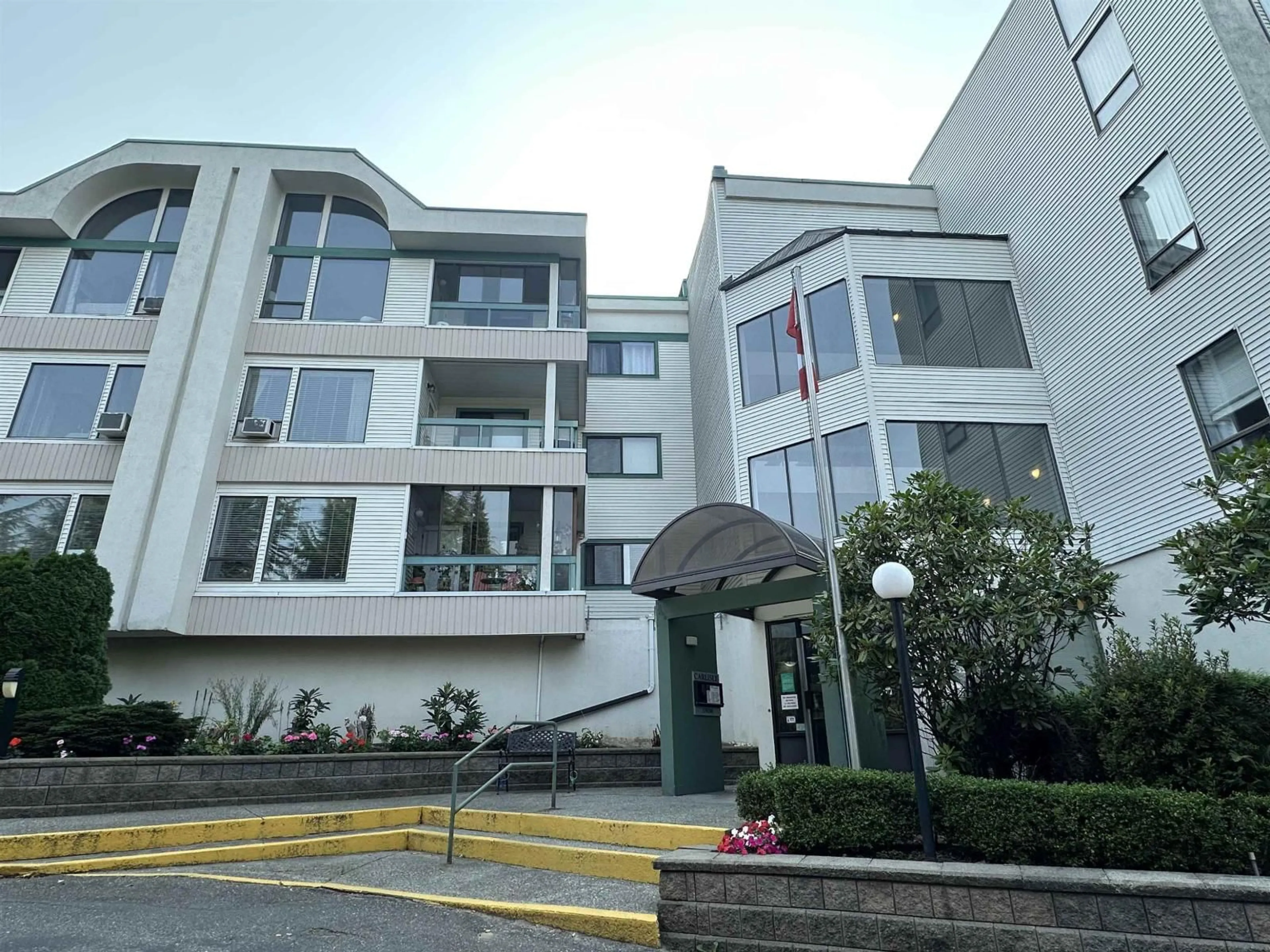 Unknown for 206 - 33030 GEORGE FERGUSON, Abbotsford British Columbia V2S6Y2