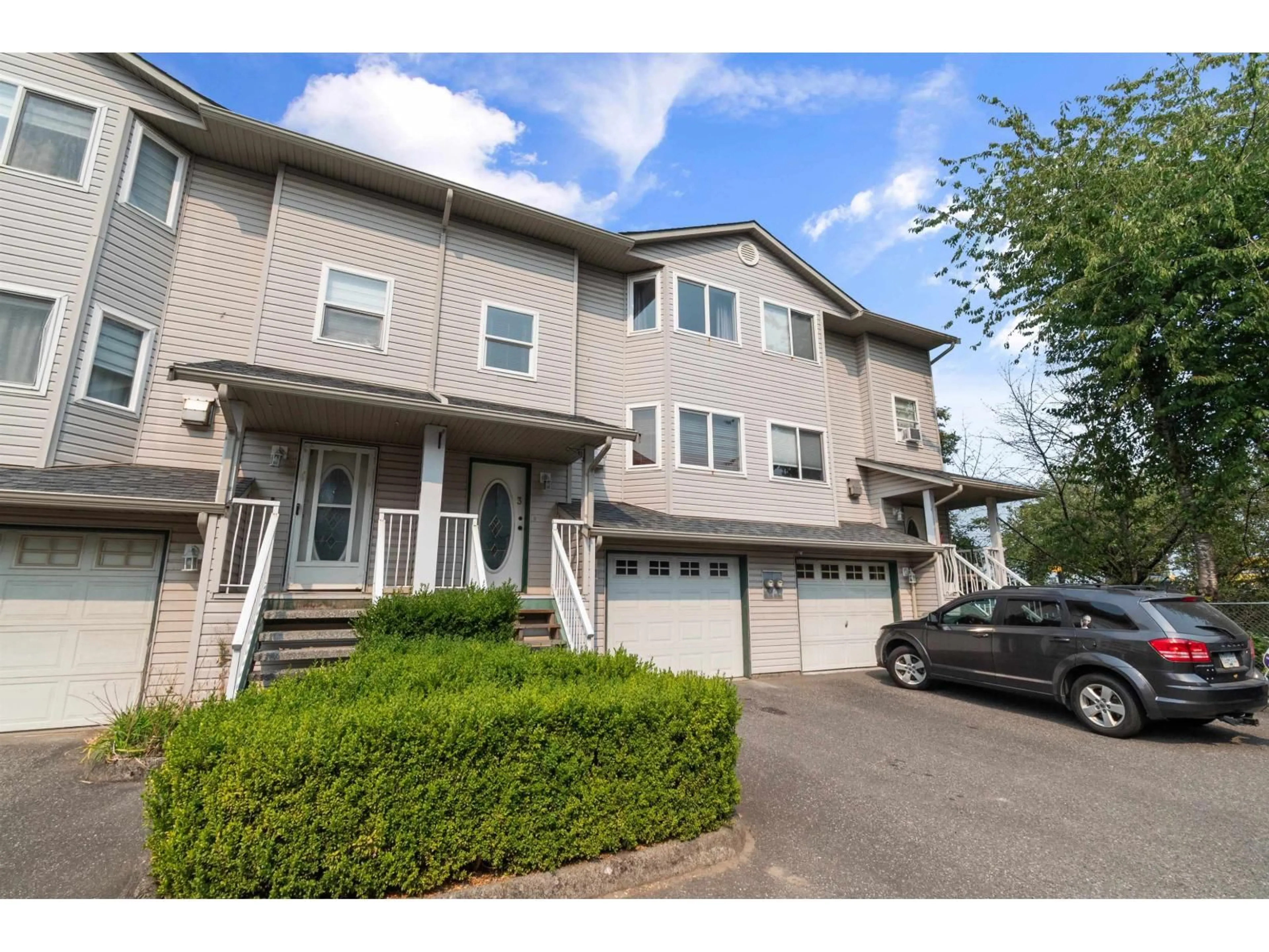 A pic from outside/outdoor area/front of a property/back of a property/a pic from drone, street for 3 - 45090 LUCKAKUCK WAY, Chilliwack British Columbia V2R3Z5