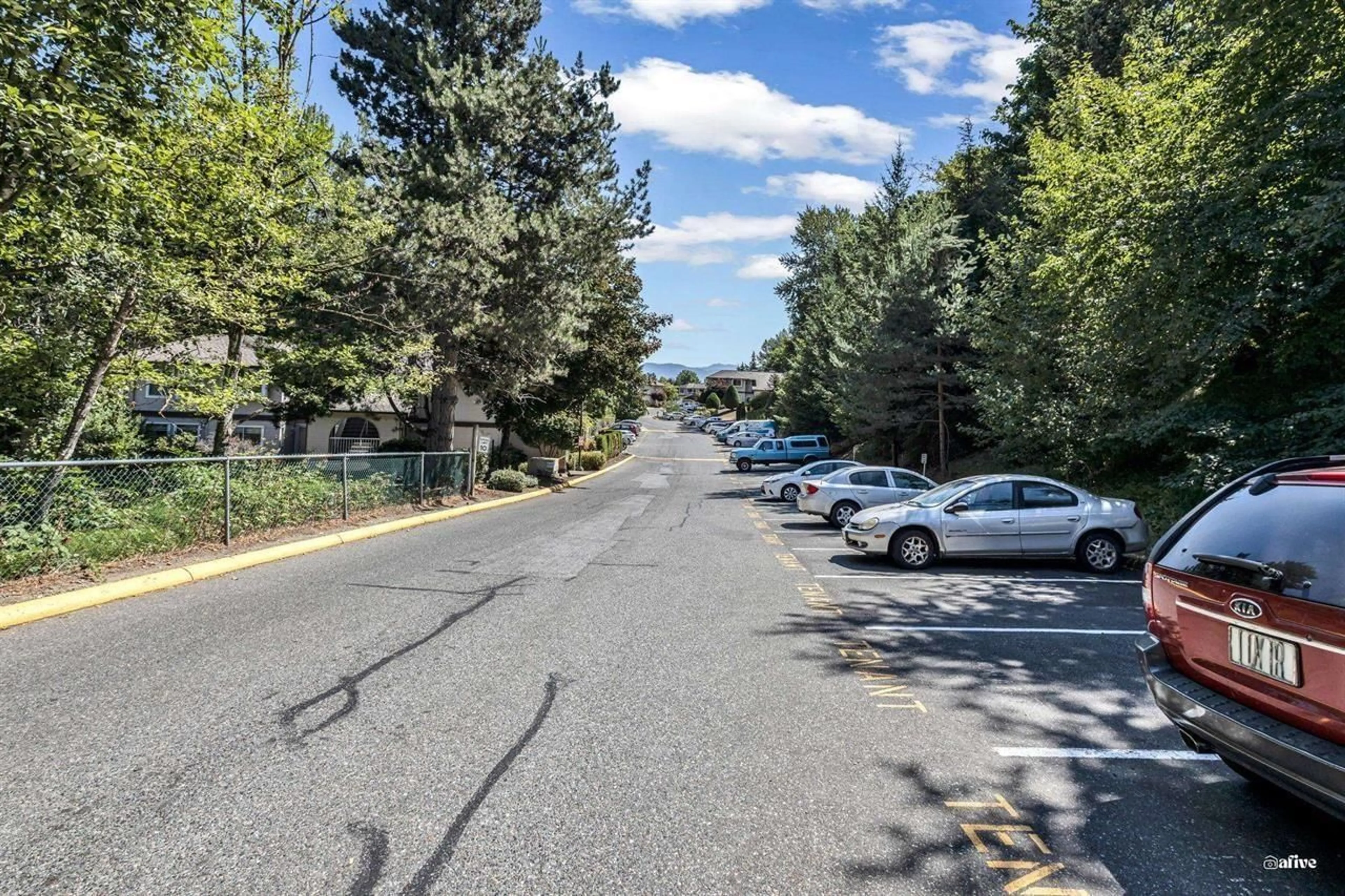 Parking for 202 - 1750 MCKENZIE, Abbotsford British Columbia V2S3Z3