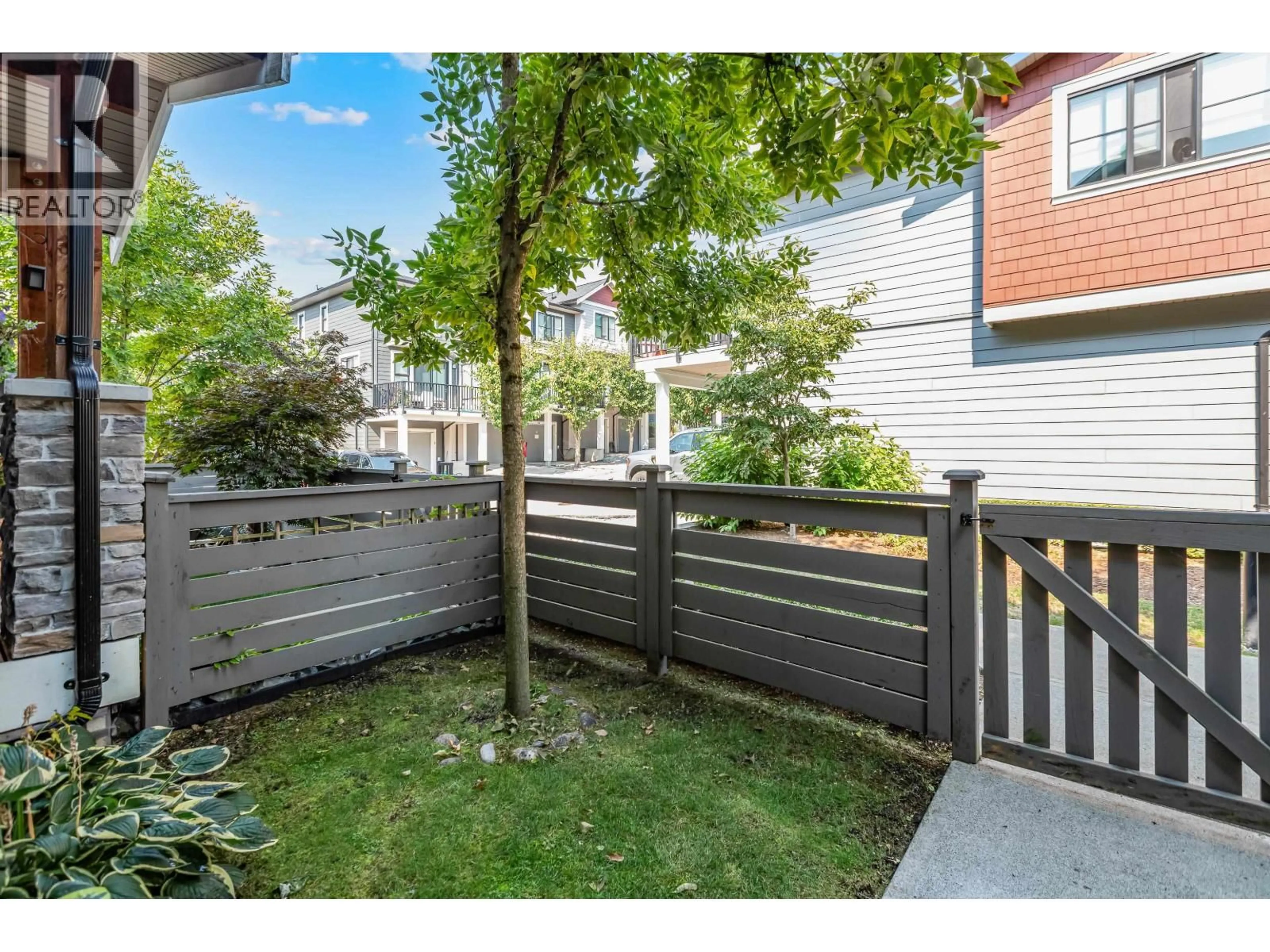 Patio, street for 40 - 13260 236 STREET, Maple Ridge British Columbia V4R0G6