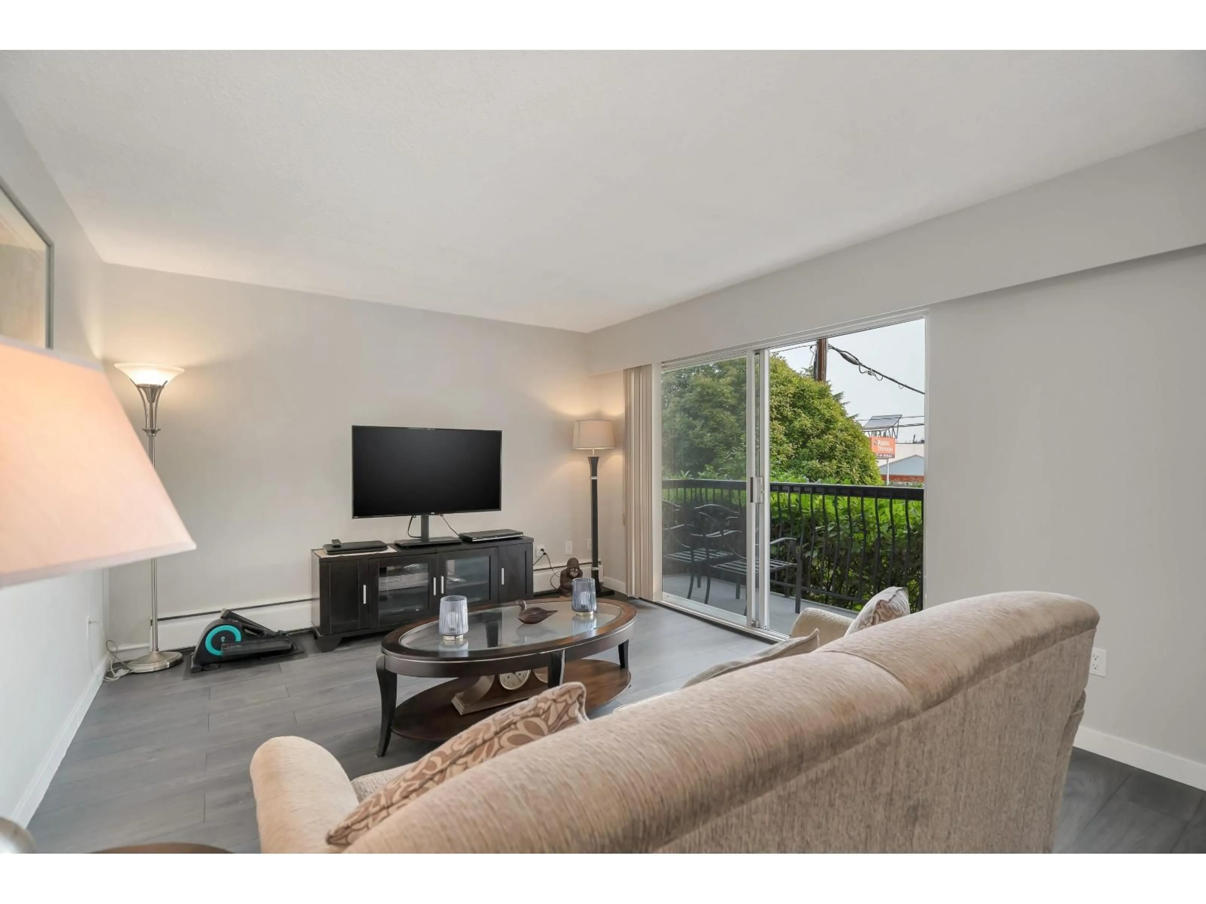 Living room with furniture, unknown for 212A - 8635 120, Delta British Columbia V4C6R5