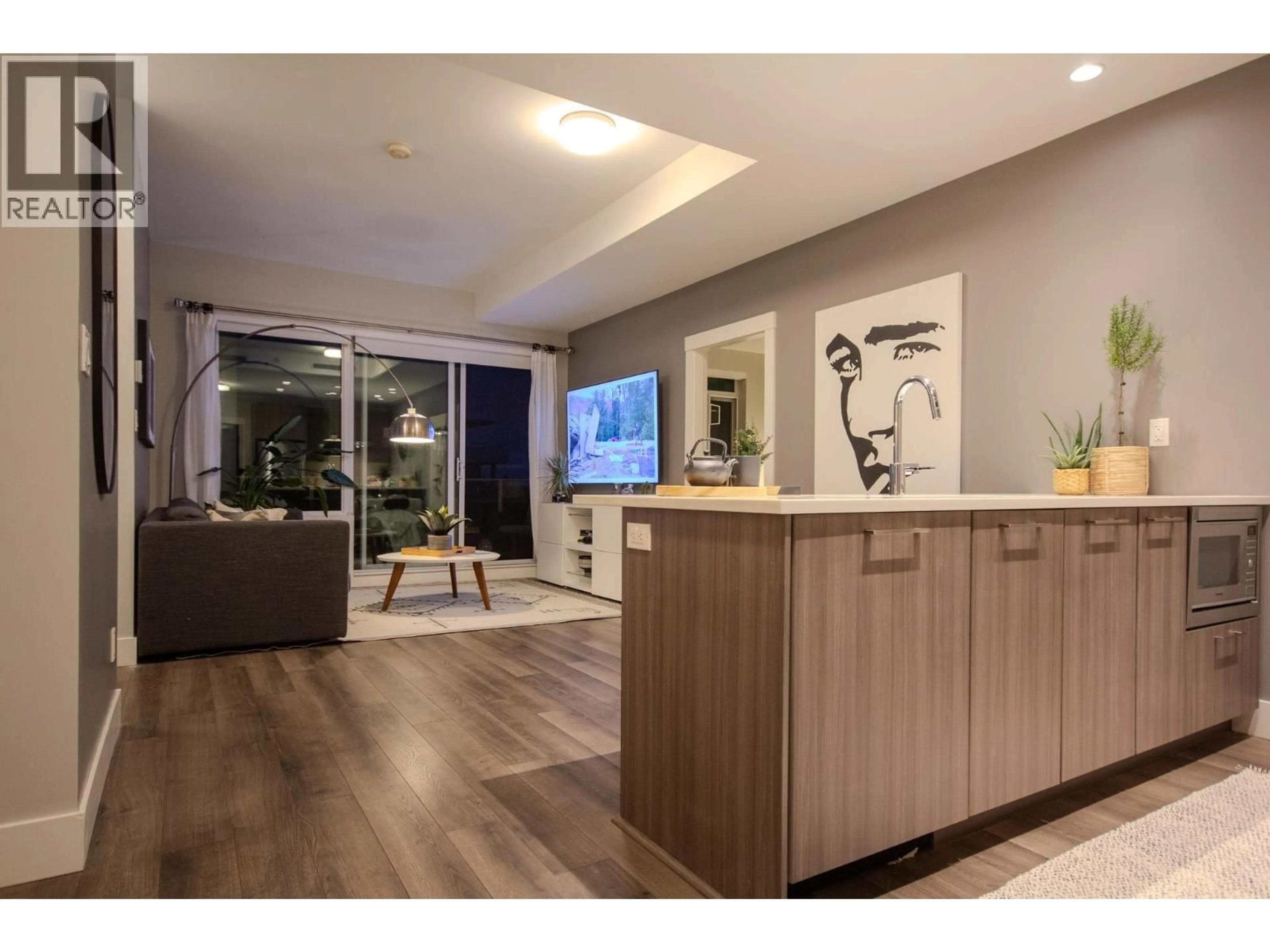 Open concept kitchen, unknown for 803 - 10788 NO. 5 ROAD, Richmond British Columbia V6W0B7